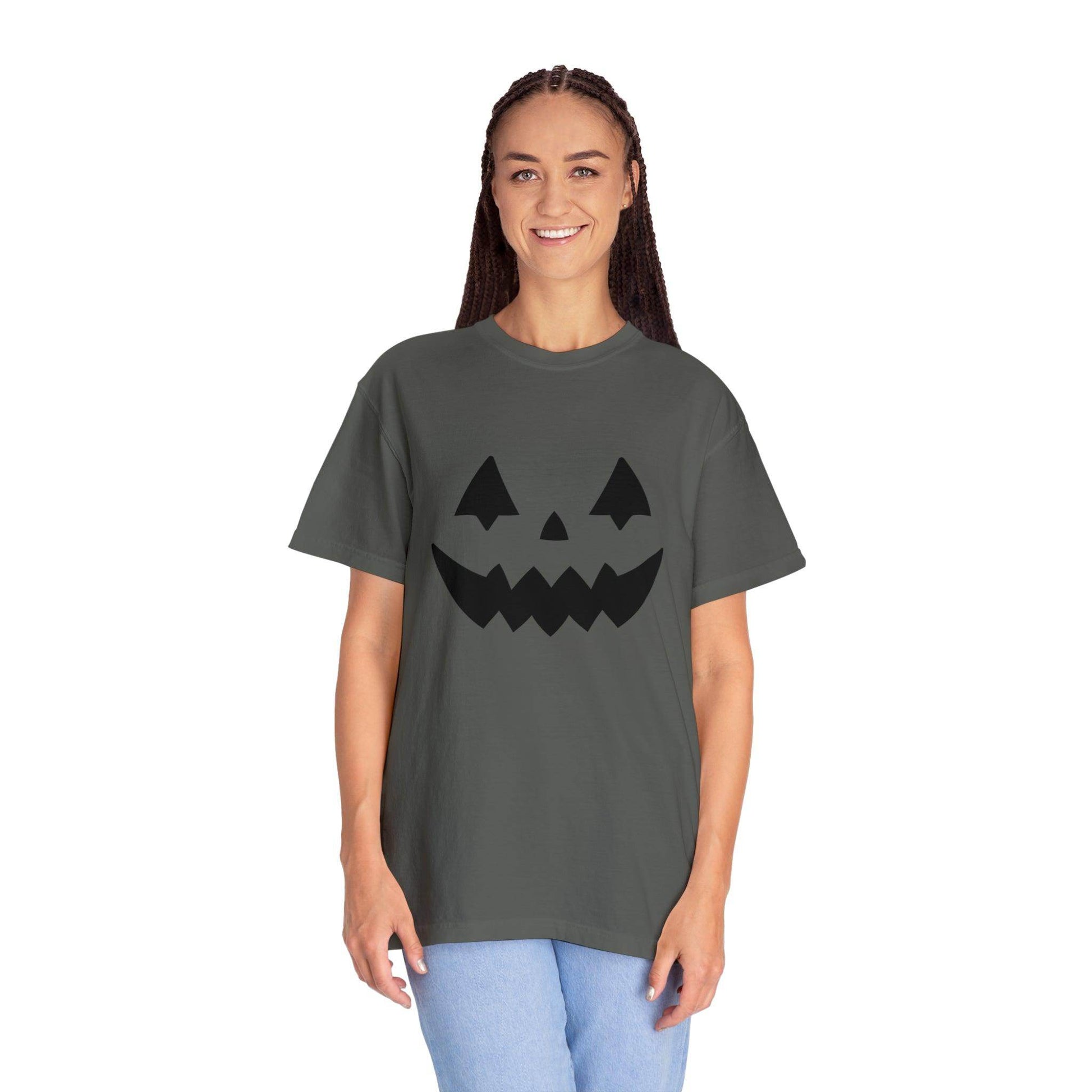 Cute Pumpkin Face Shirt Retro Halloween Tshirt, Vintage Shirt Halloween Shirt Pumpkin Face Halloween Costume Comfort Colors - Giftsmojo
