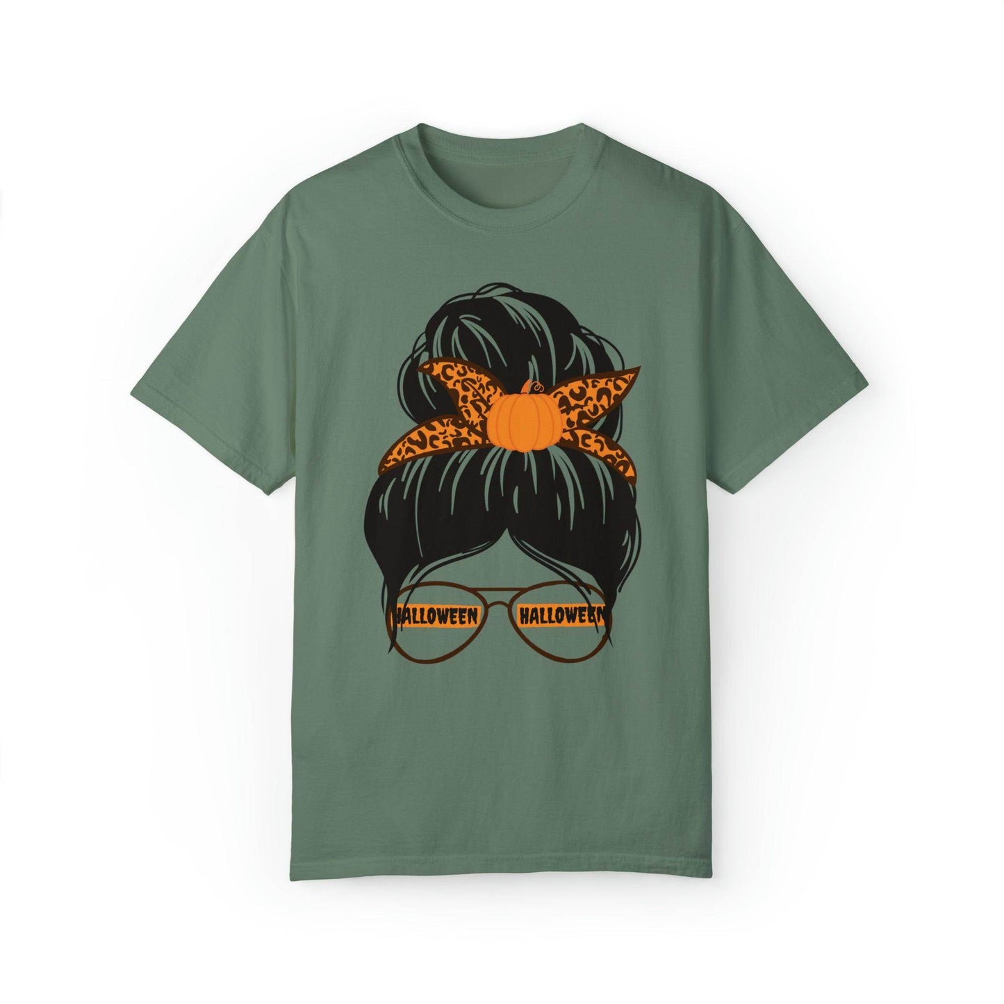 Cute Retro Halloween Tshirt for Mom, Momster Shirt, Vintage Shirt Halloween Shirt - Giftsmojo