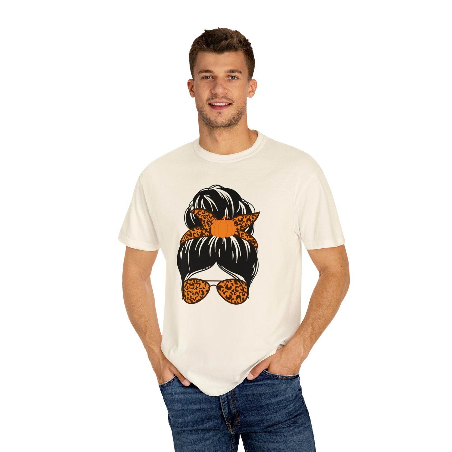 Retro Momster Shirt Halloween Tshirt, Mom Halloween Shirt Trick or Treat shirt, Vintage Shirt Halloween Shirt Office Halloween Costume Outfit - Giftsmojo