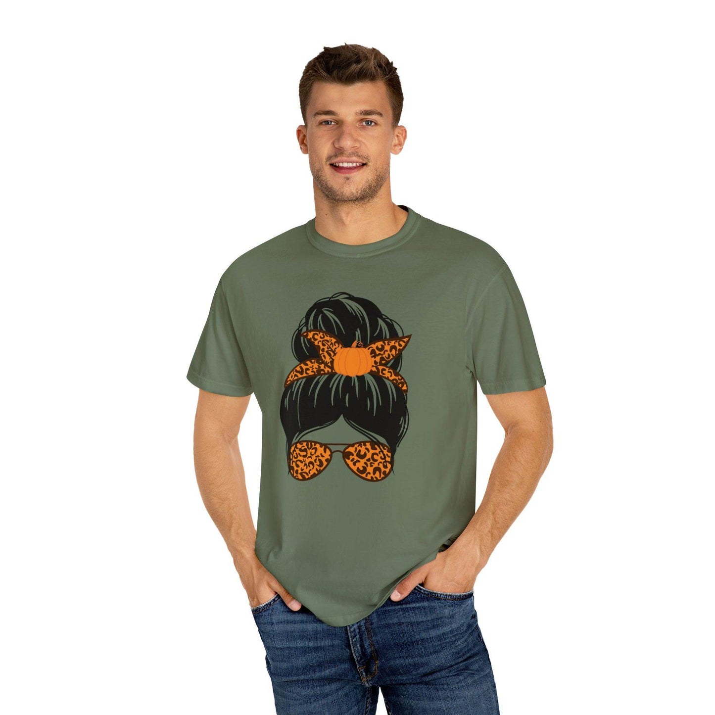 Retro Momster Shirt Halloween Tshirt, Mom Halloween Shirt Trick or Treat shirt, Vintage Shirt Halloween Shirt Office Halloween Costume Outfit - Giftsmojo
