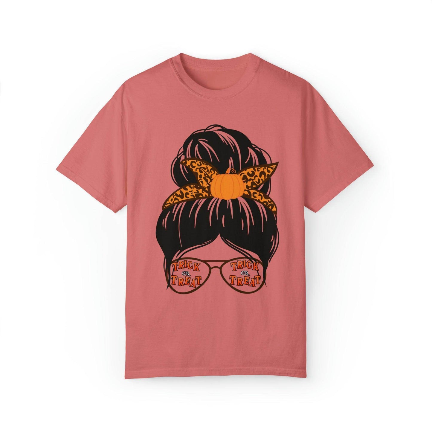 Mom Halloween Party Outfit Trick or Treat Shirt Vintage Shirt Halloween Costume Cute Spooky Shirt, Halloween Gift Halloween T-shirt Trick or Treat Outfit - Giftsmojo