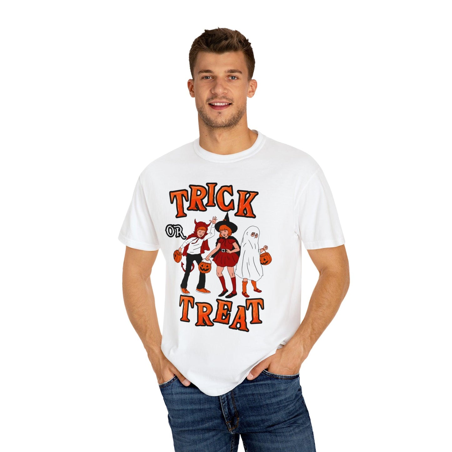 Cute Spooky Shirt Retro Halloween Tshirt Trick or Treat Shirt Vintage Shirt Halloween Shirt Halloween Gift Halloween T-shirt