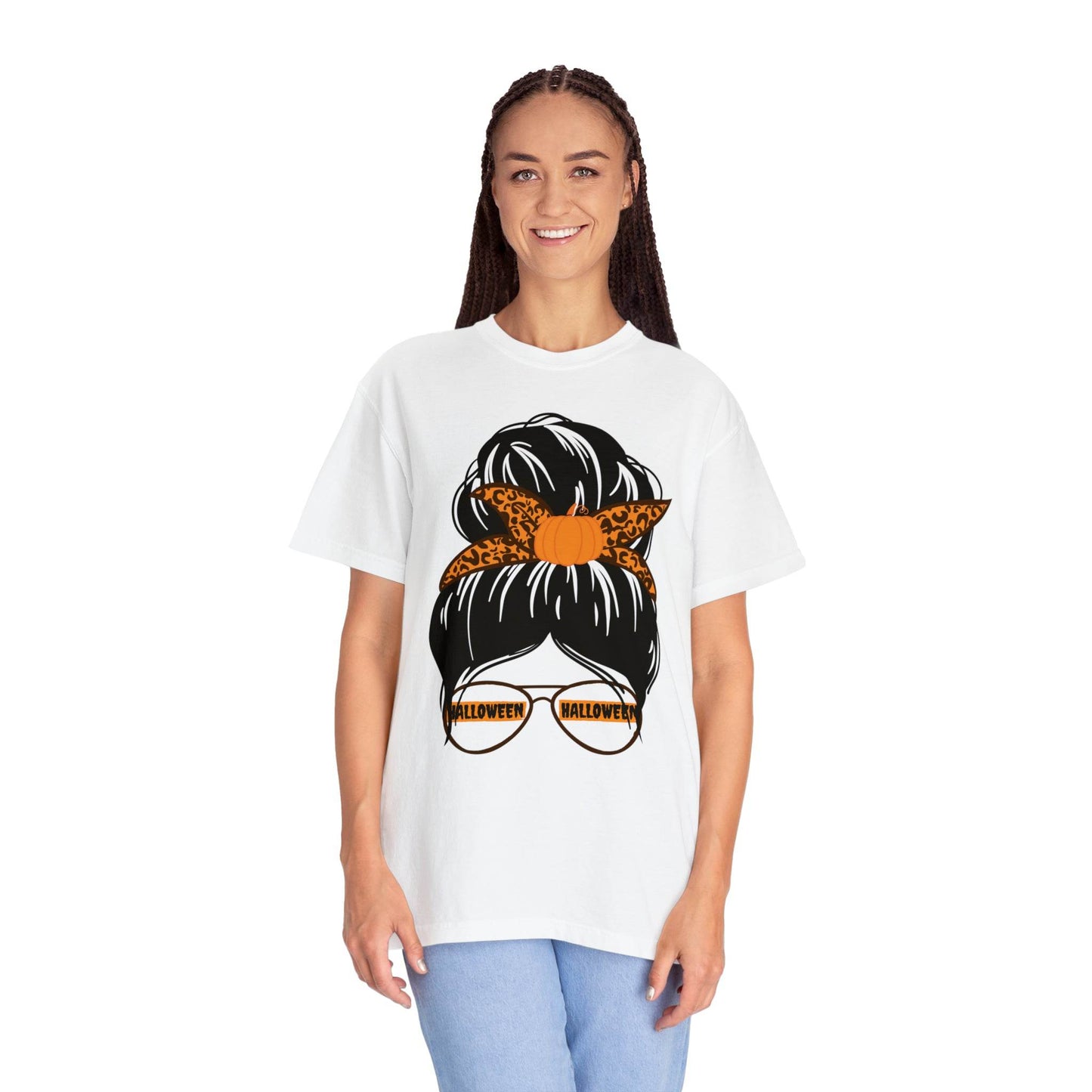 Cute Retro Halloween Tshirt for Mom, Momster Shirt, Vintage Shirt Halloween Shirt - Giftsmojo