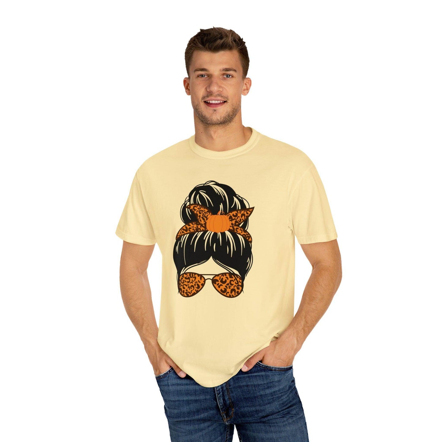 Retro Momster Shirt Halloween Tshirt, Mom Halloween Shirt Trick or Treat shirt, Vintage Shirt Halloween Shirt Office Halloween Costume Outfit - Giftsmojo