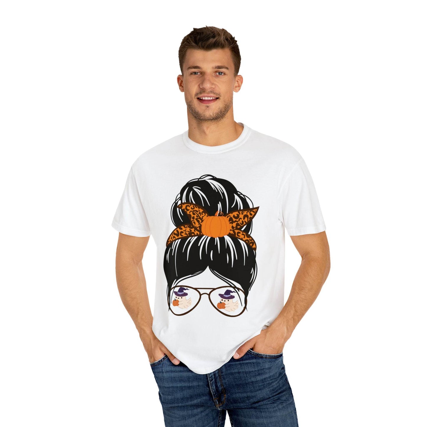 Retro Momster Shirt Halloween Tshirt, Mom Halloween Shirt Trick or Treat shirt, Vintage Shirt Halloween Shirt Office Halloween Costume Outfit - Giftsmojo