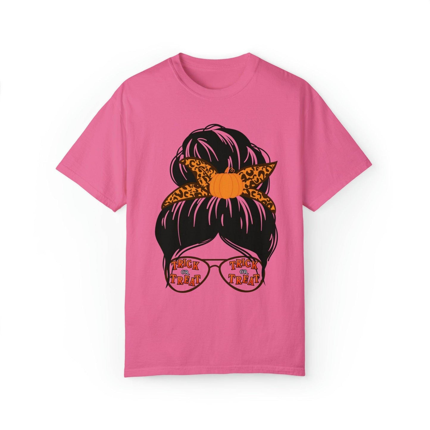 Mom Halloween Party Outfit Trick or Treat Shirt Vintage Shirt Halloween Costume Cute Spooky Shirt, Halloween Gift Halloween T-shirt Trick or Treat Outfit - Giftsmojo