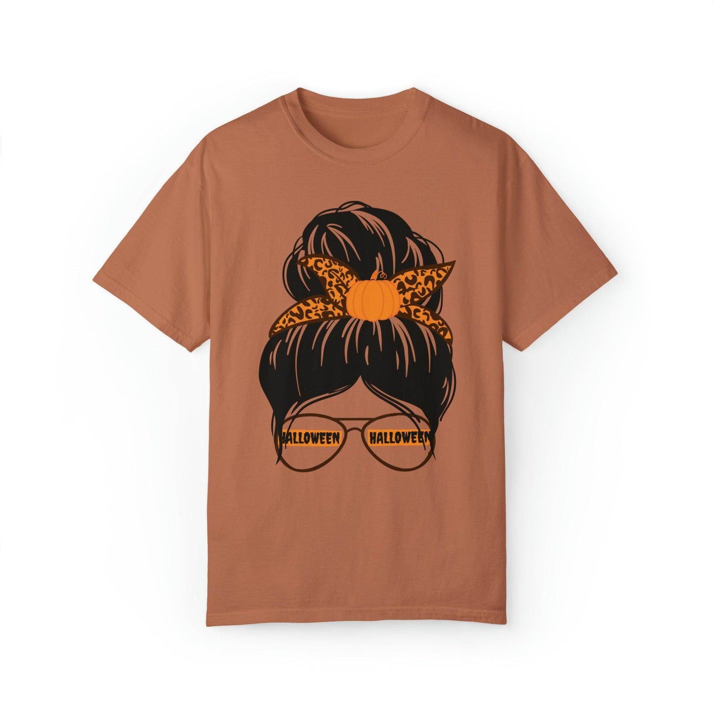 Cute Retro Halloween Tshirt for Mom, Momster Shirt, Vintage Shirt Halloween Shirt - Giftsmojo