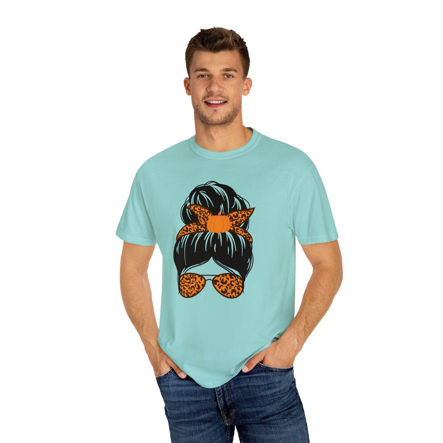 Retro Momster Shirt Halloween Tshirt, Mom Halloween Shirt Trick or Treat shirt, Vintage Shirt Halloween Shirt Office Halloween Costume Outfit - Giftsmojo