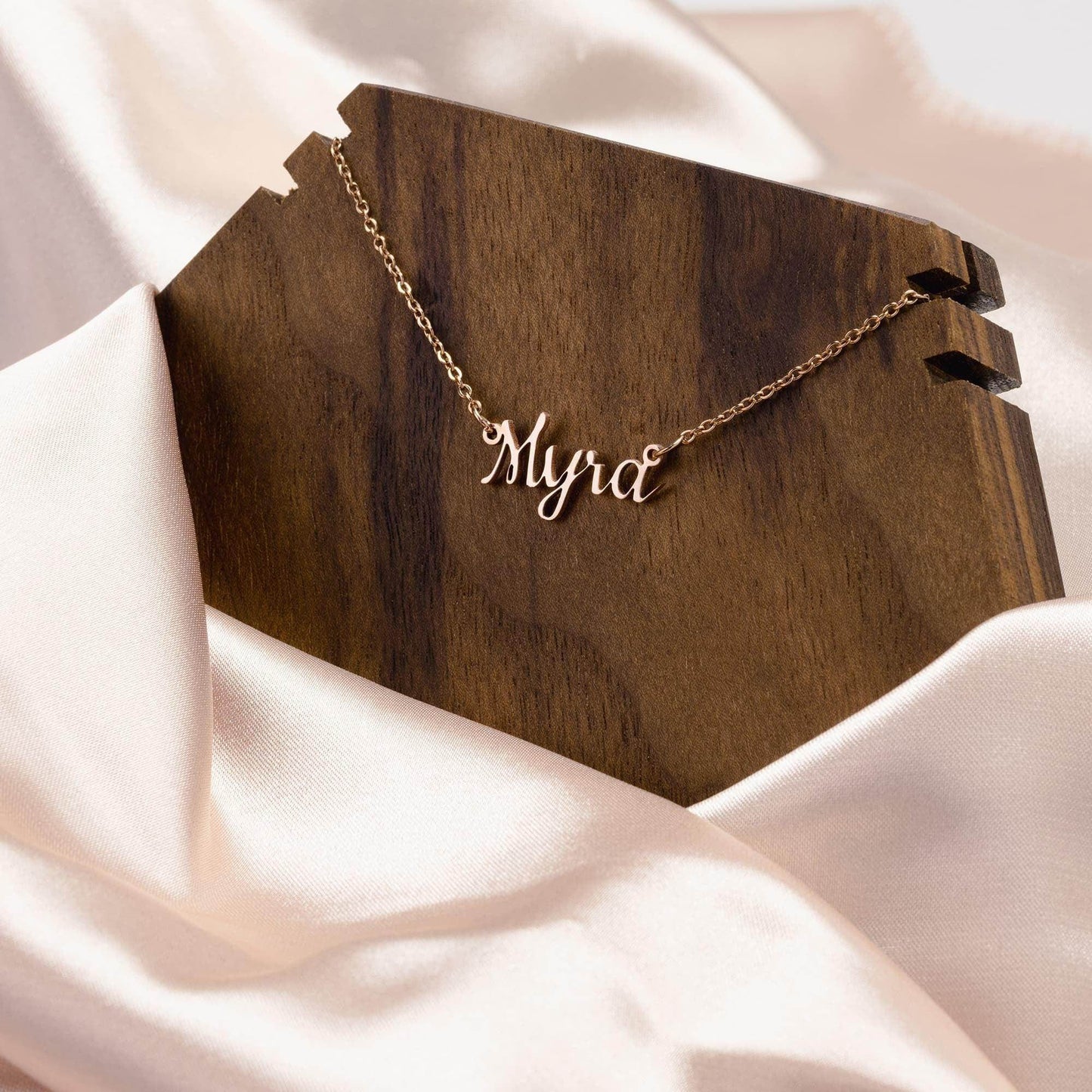 Personalized Gift For Women In Your Life - Giftsmojo