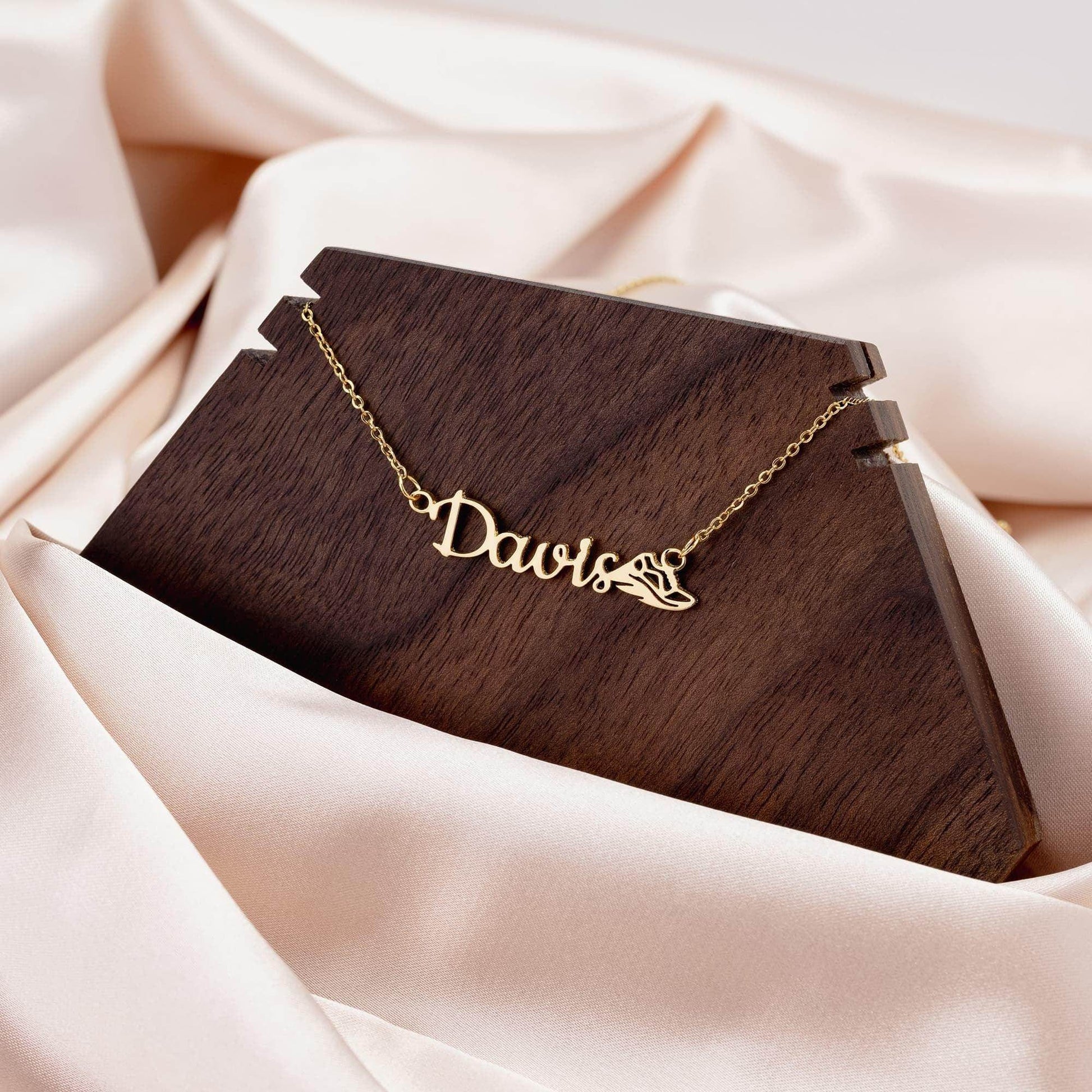 Personalized Sports Mom Necklace - Giftsmojo