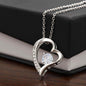 Gift for Mom, Wife, Fiancee, Girlfriend, Sister Aunt, Daughter, Grandma or Friend - Forever Love Heart Necklace - Giftsmojo
