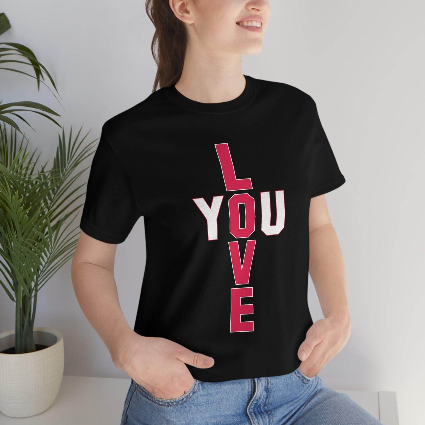 T-shape Love you Tee - Giftsmojo
