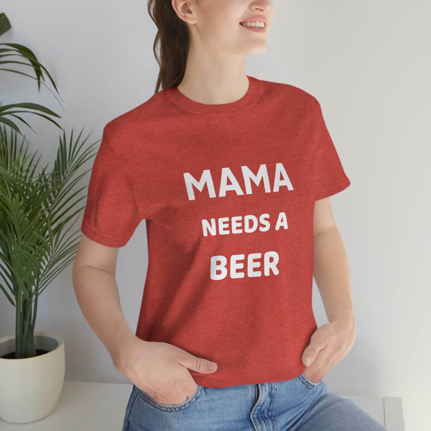 Mama needs a beer - gift for beer lover - Funny beer shirt - Funny shirt - Giftsmojo