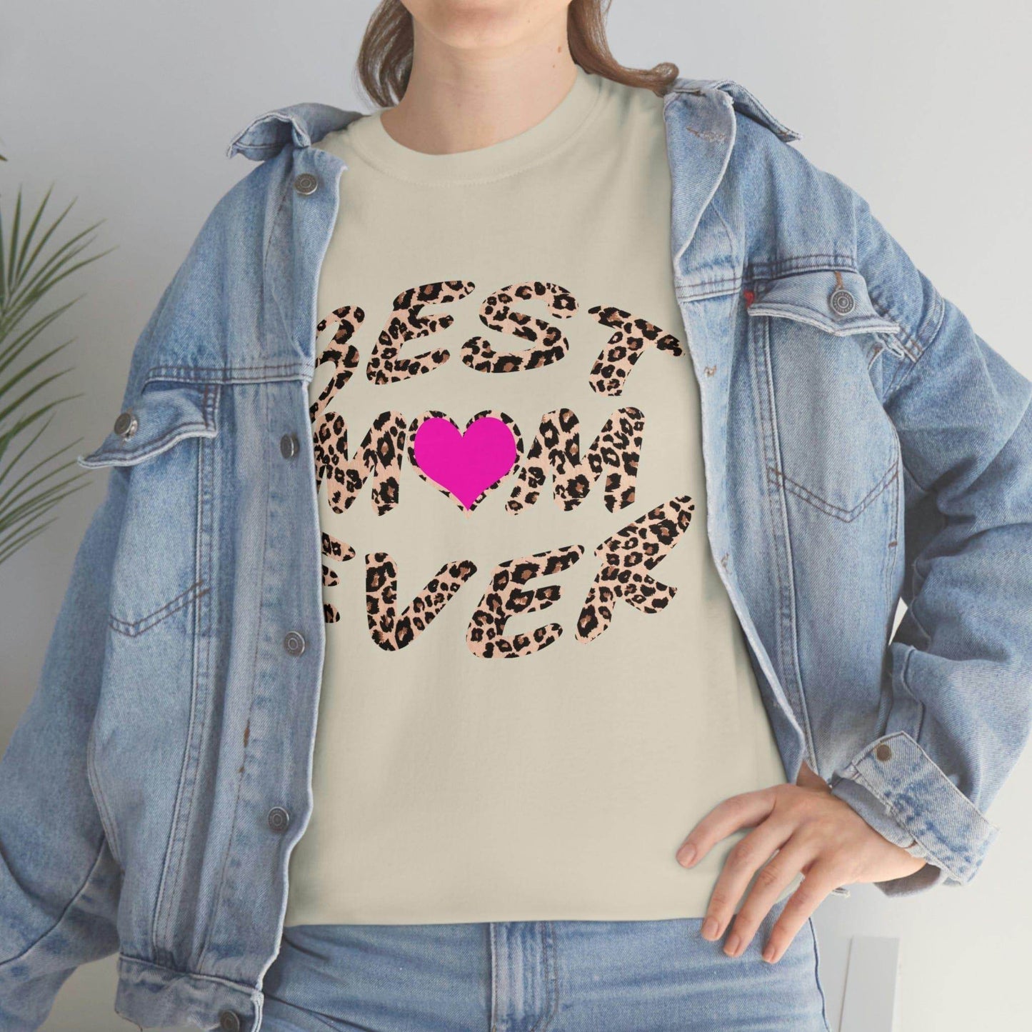 Best mom ever leopard print Tee - Giftsmojo