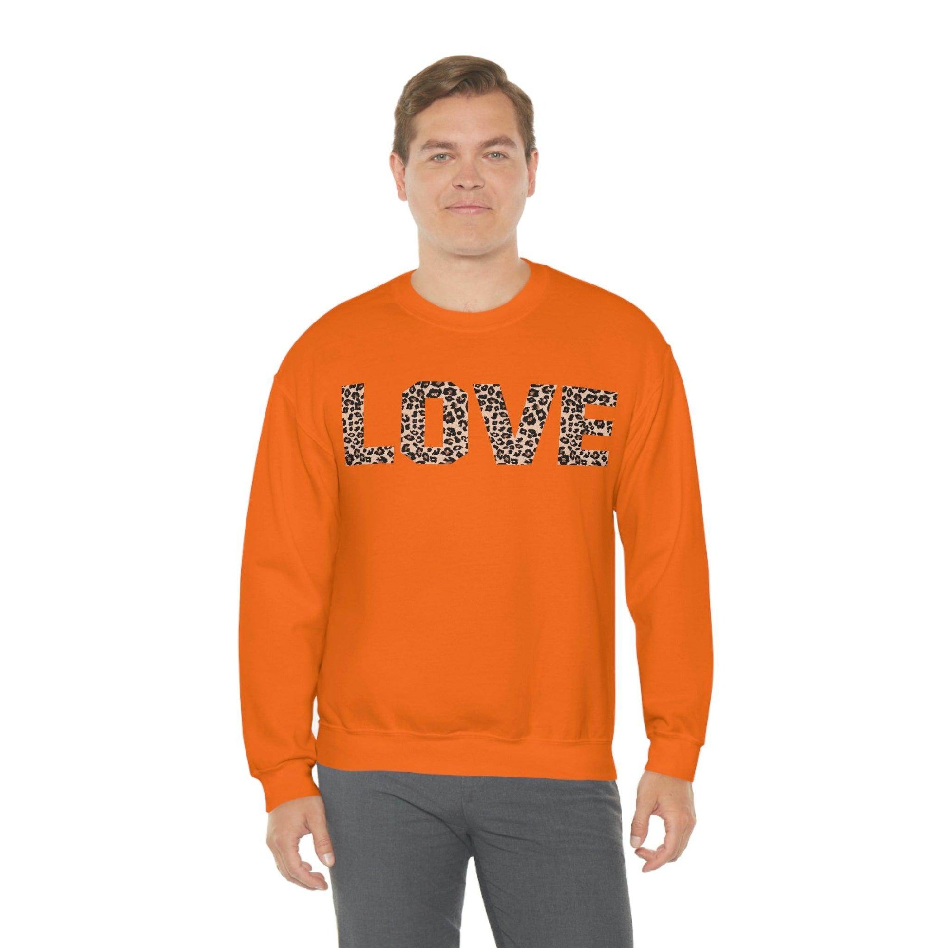 Leopard print love Sweatshirt - Giftsmojo
