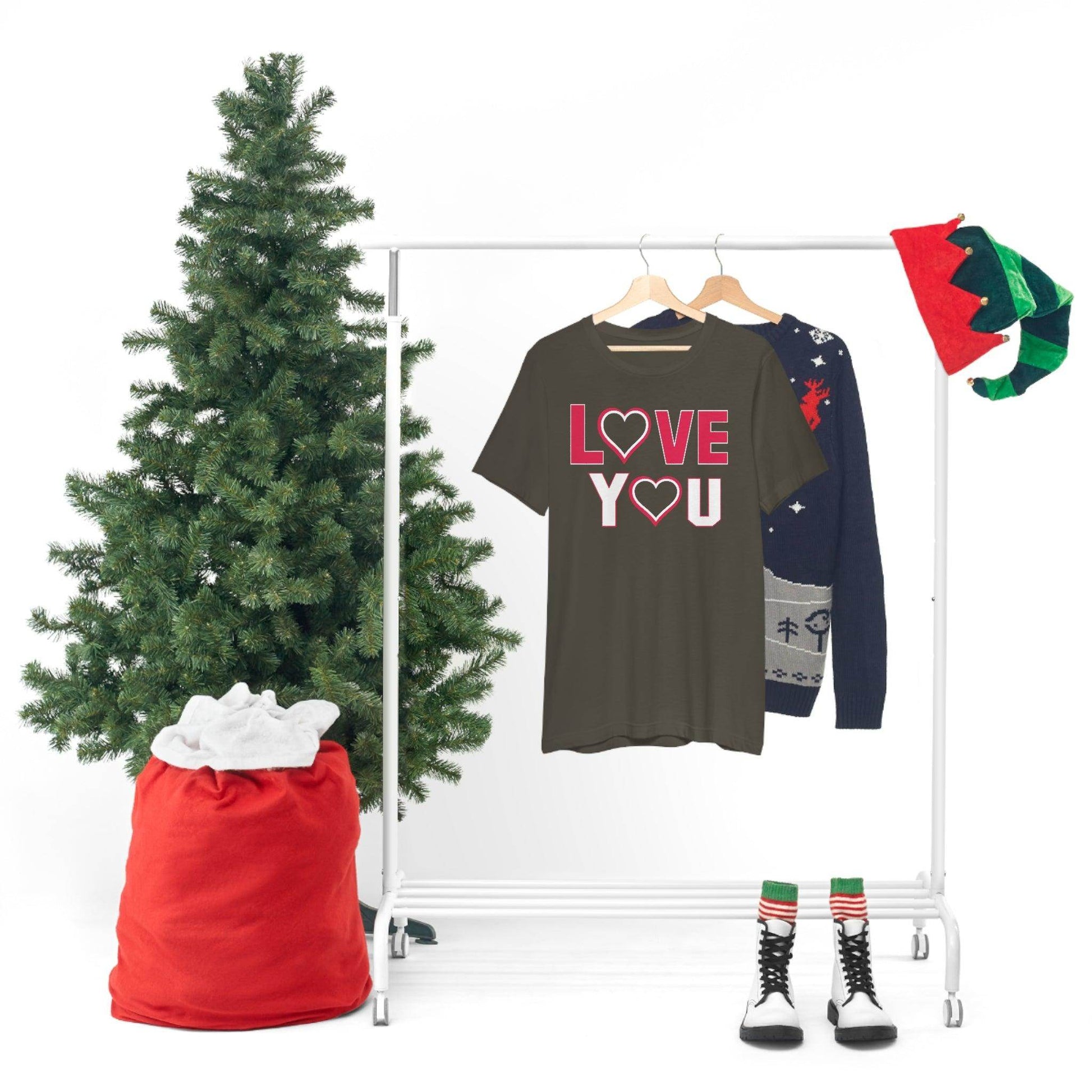love you heart Tee - Giftsmojo