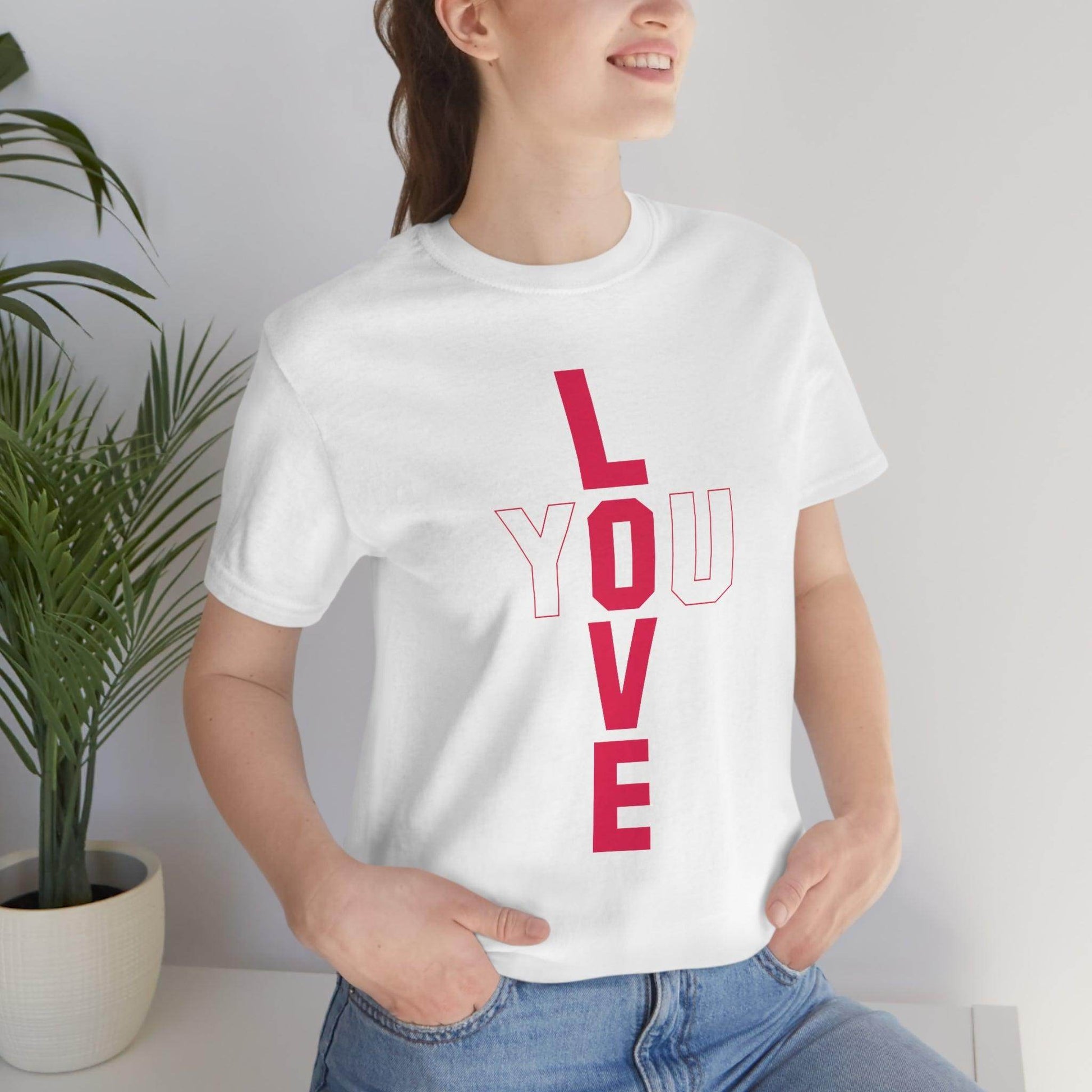 T-shape Love you Tee - Giftsmojo