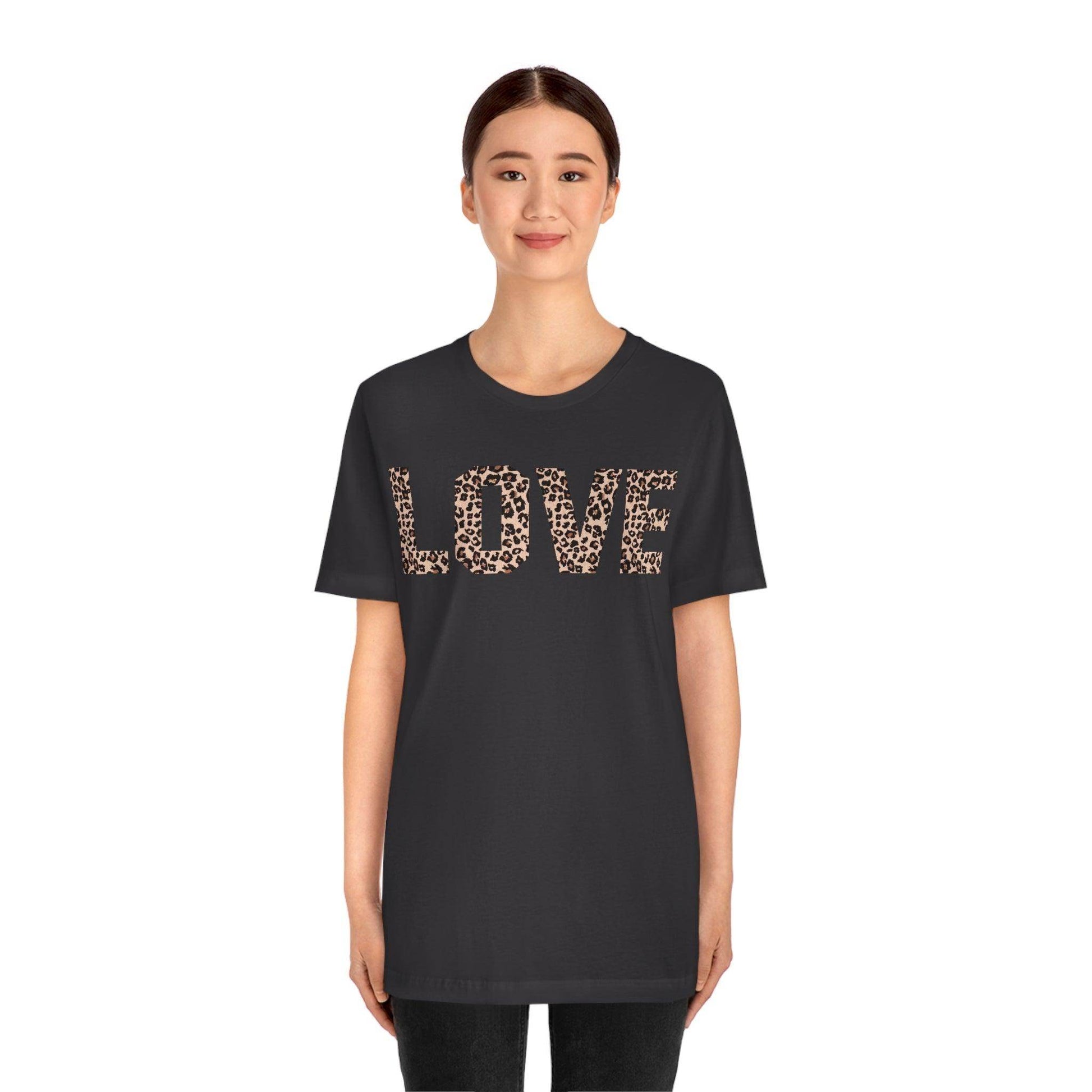 Leopard print love Tee - Giftsmojo