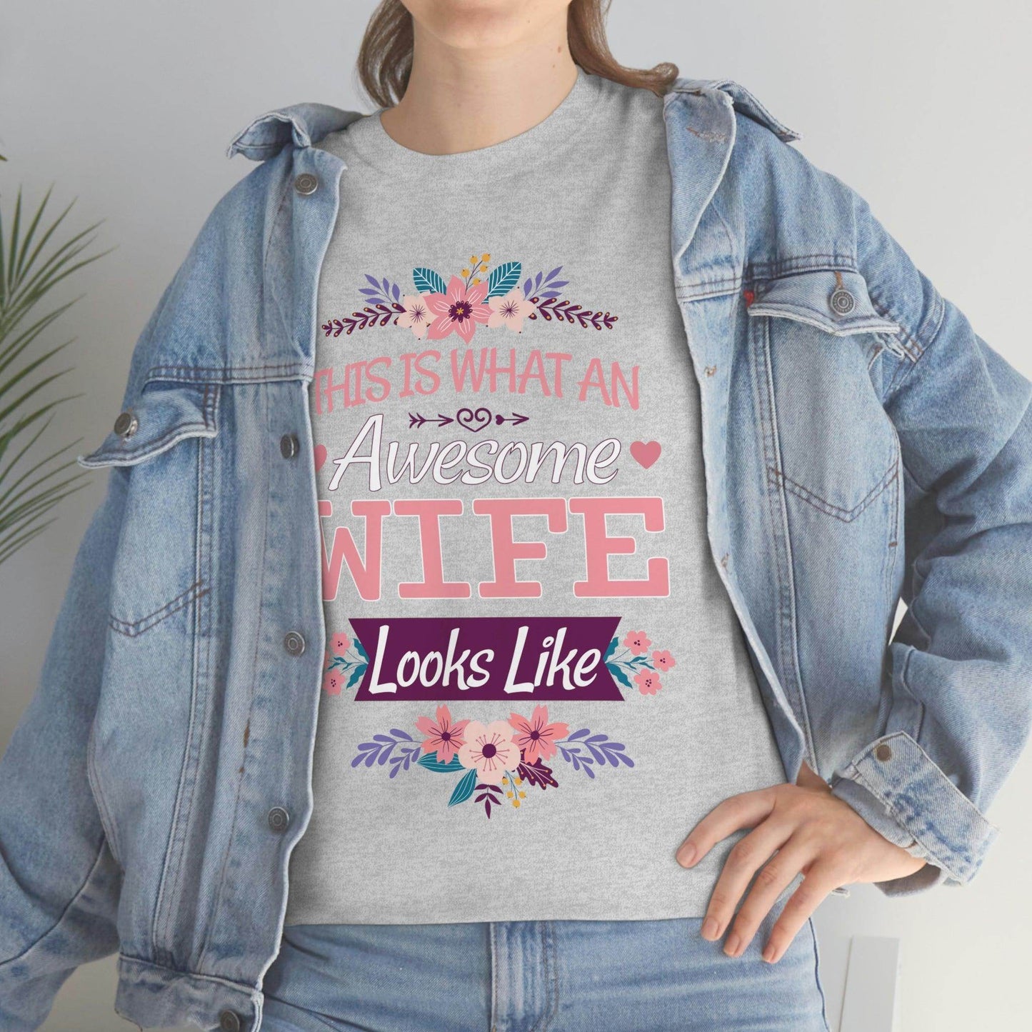 This is what an Awesome Wife Looks Like - Giftsmojo