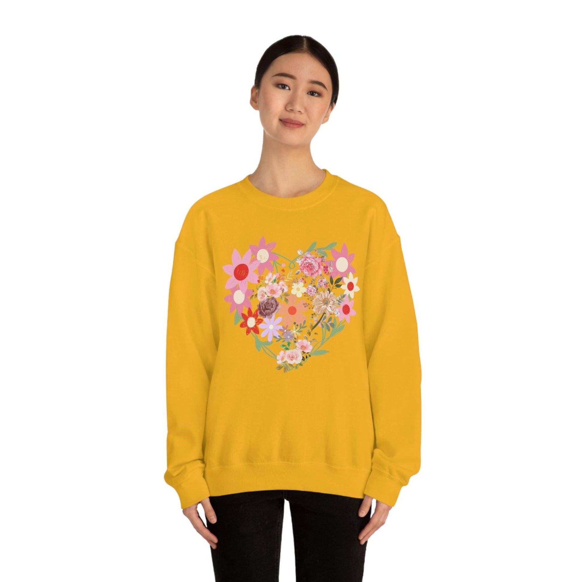 Flower Heart sweatshirt - Floral sweatshirt - Love Sweatshirt - Giftsmojo