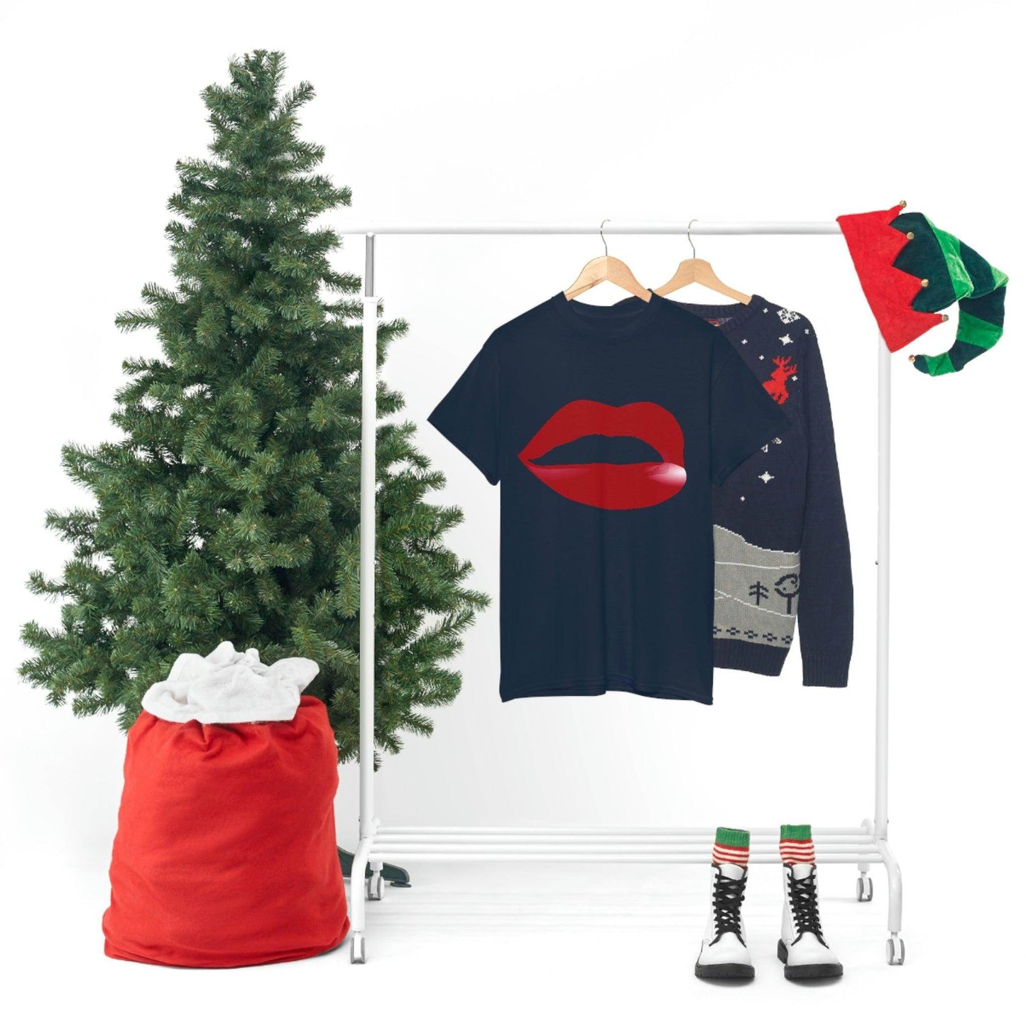 Kiss Lips Tee - Giftsmojo