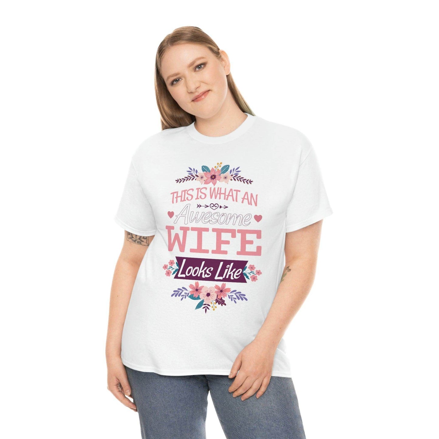 This is what an Awesome Wife Looks Like - Giftsmojo