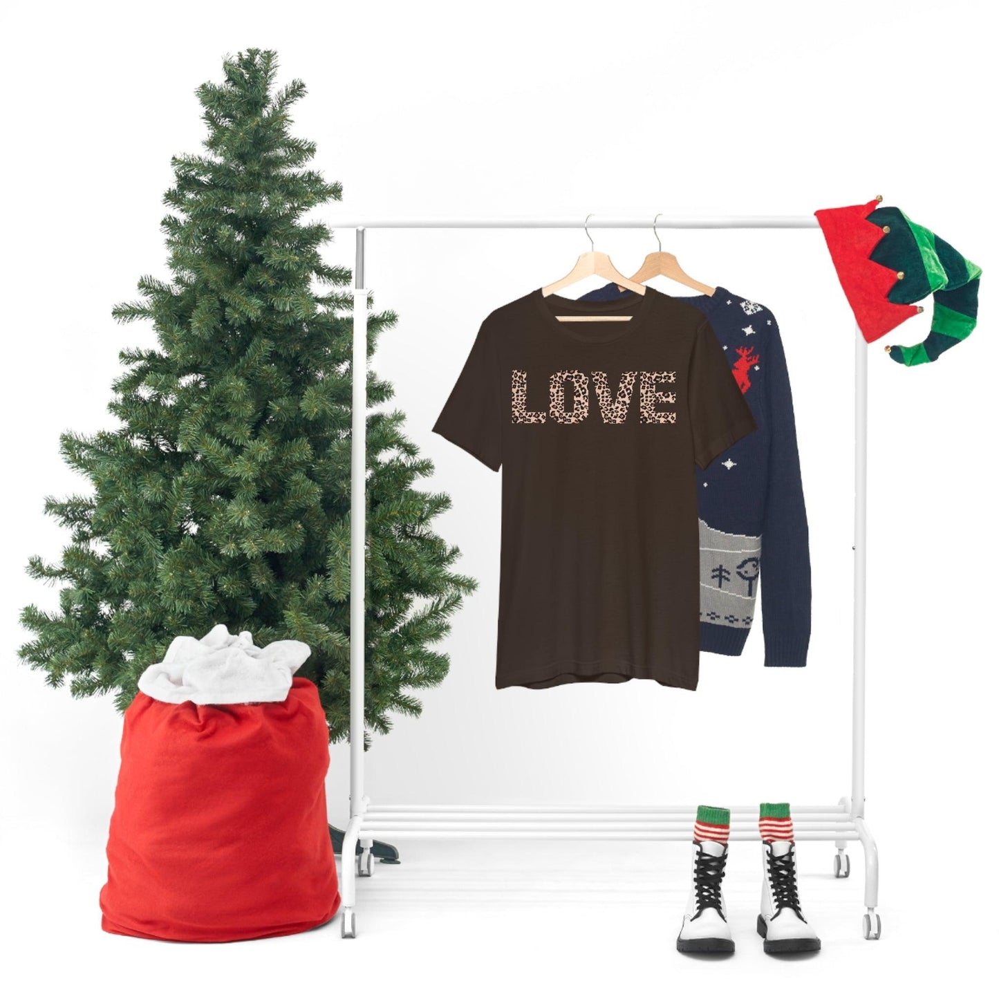 Leopard print love Tee - Giftsmojo