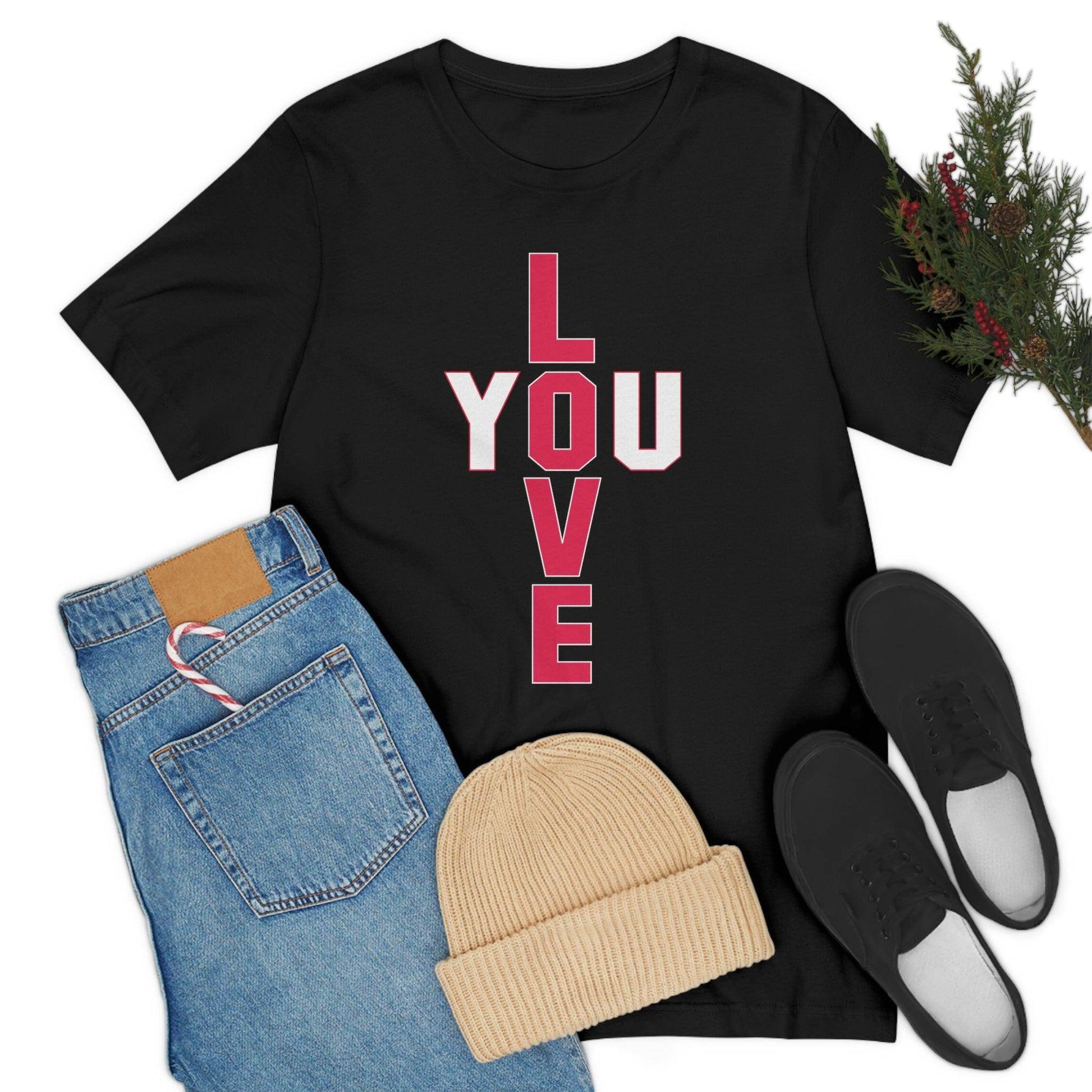 T-shape Love you Tee - Giftsmojo
