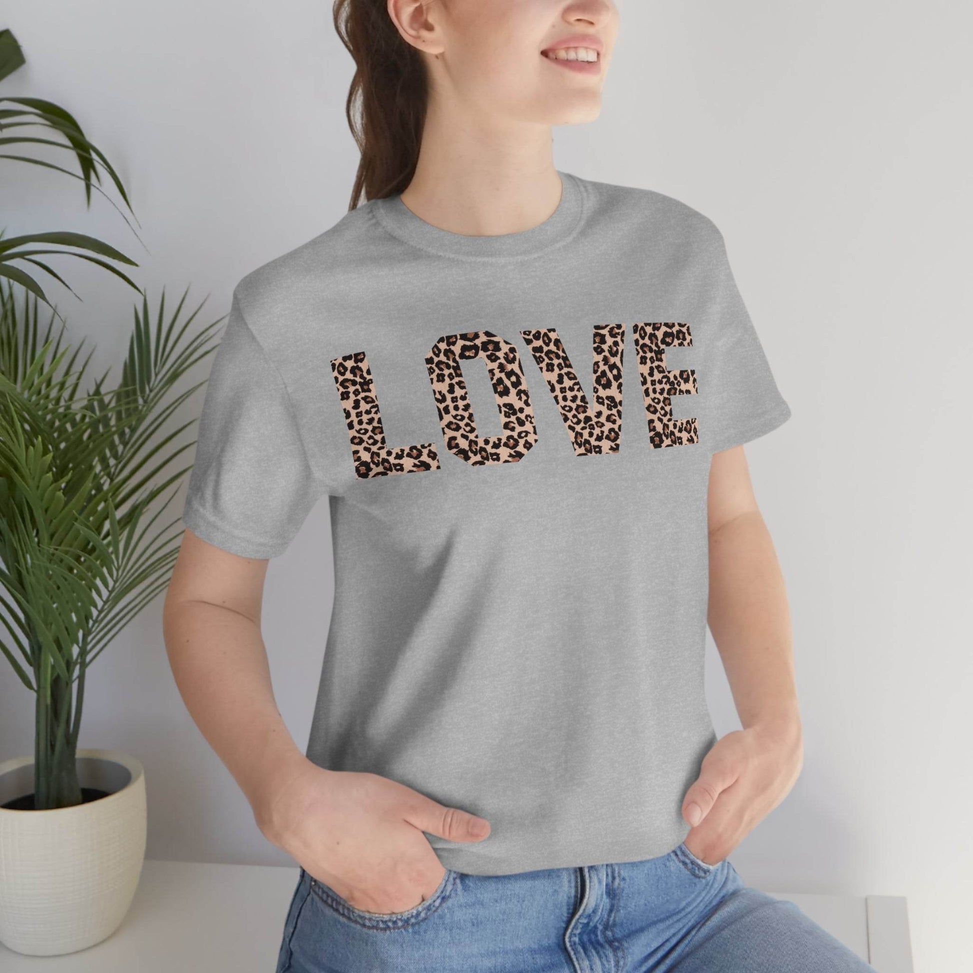 Leopard print love Tee - Giftsmojo