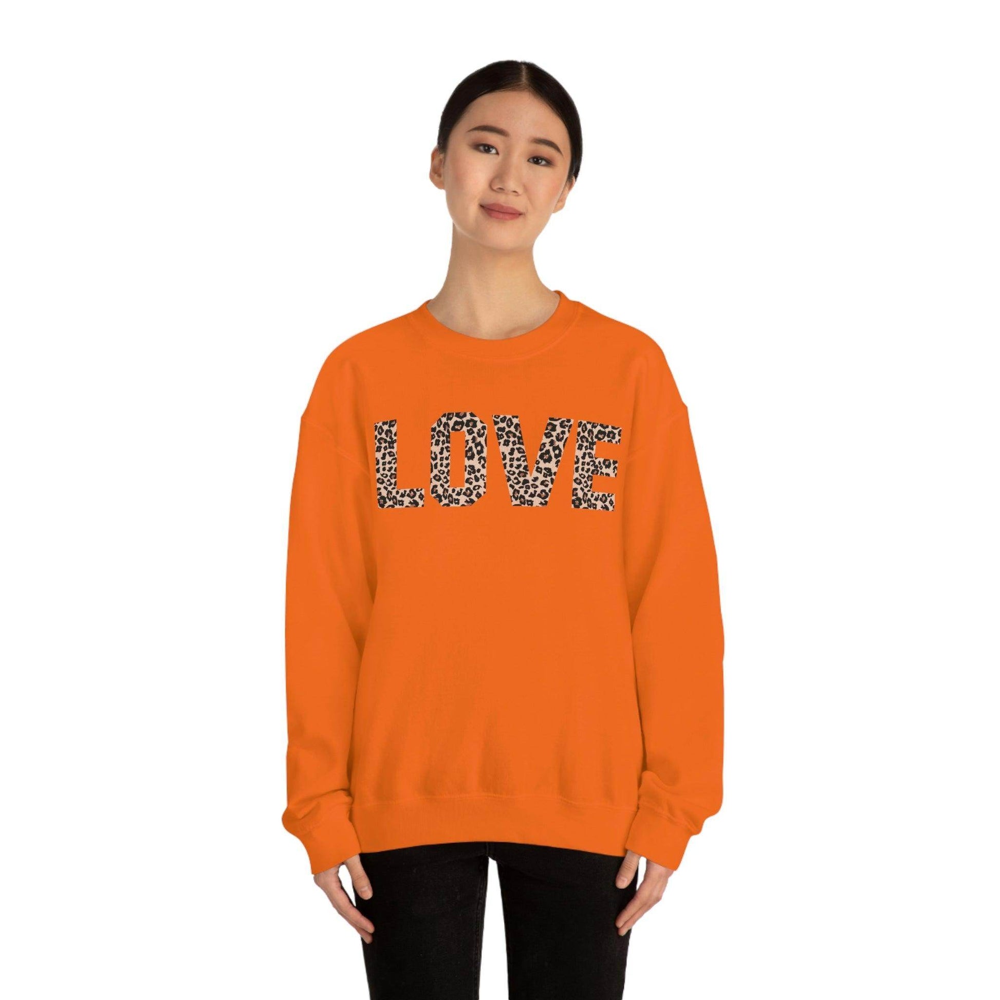 Leopard print love Sweatshirt - Giftsmojo