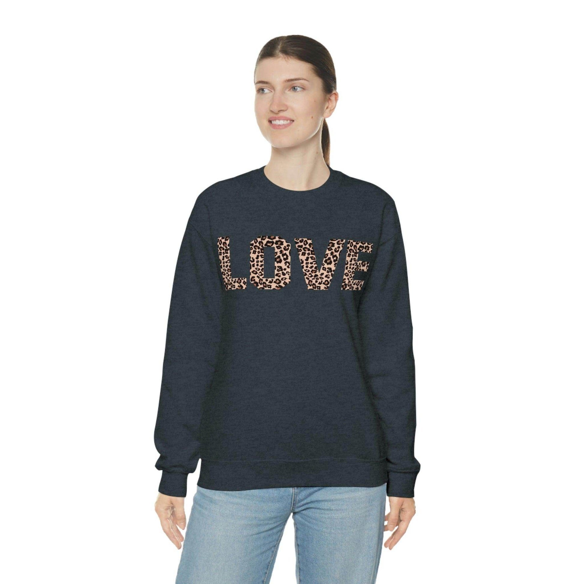 Leopard print love Sweatshirt - Giftsmojo