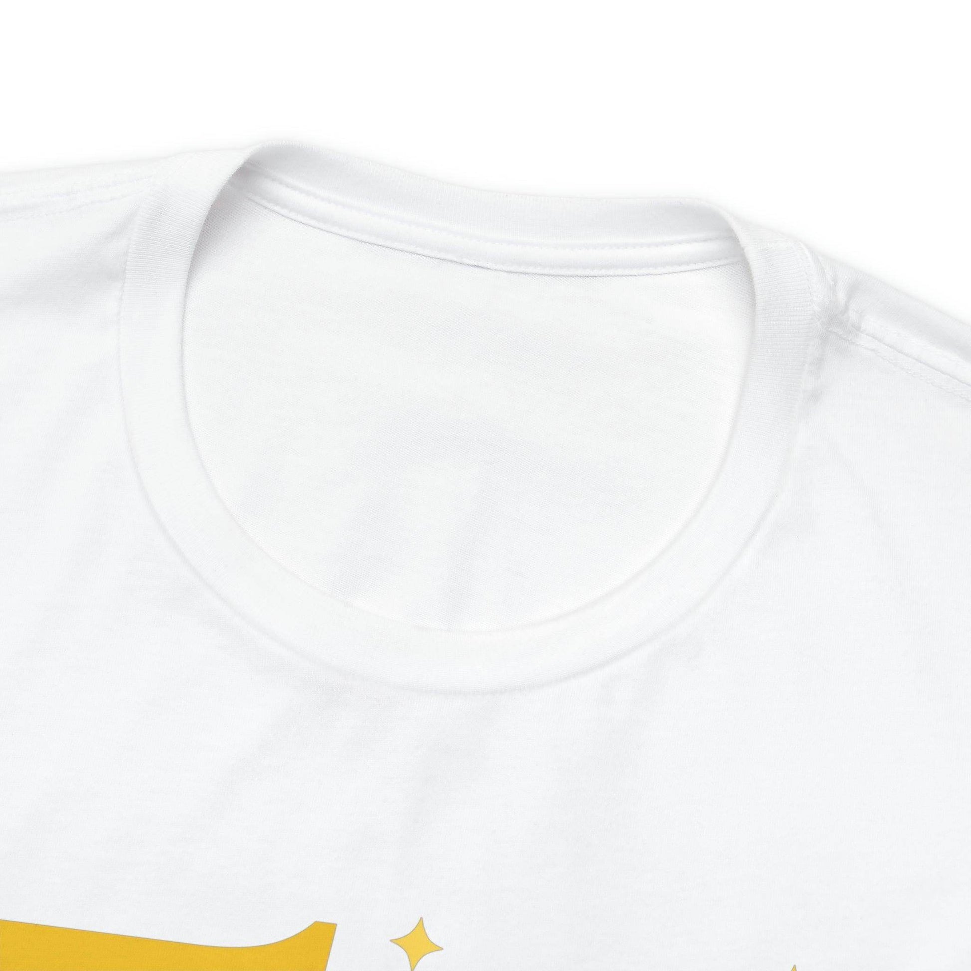 50 and Fabulous Queen shirt, Funny 50th birthday shirt - Giftsmojo