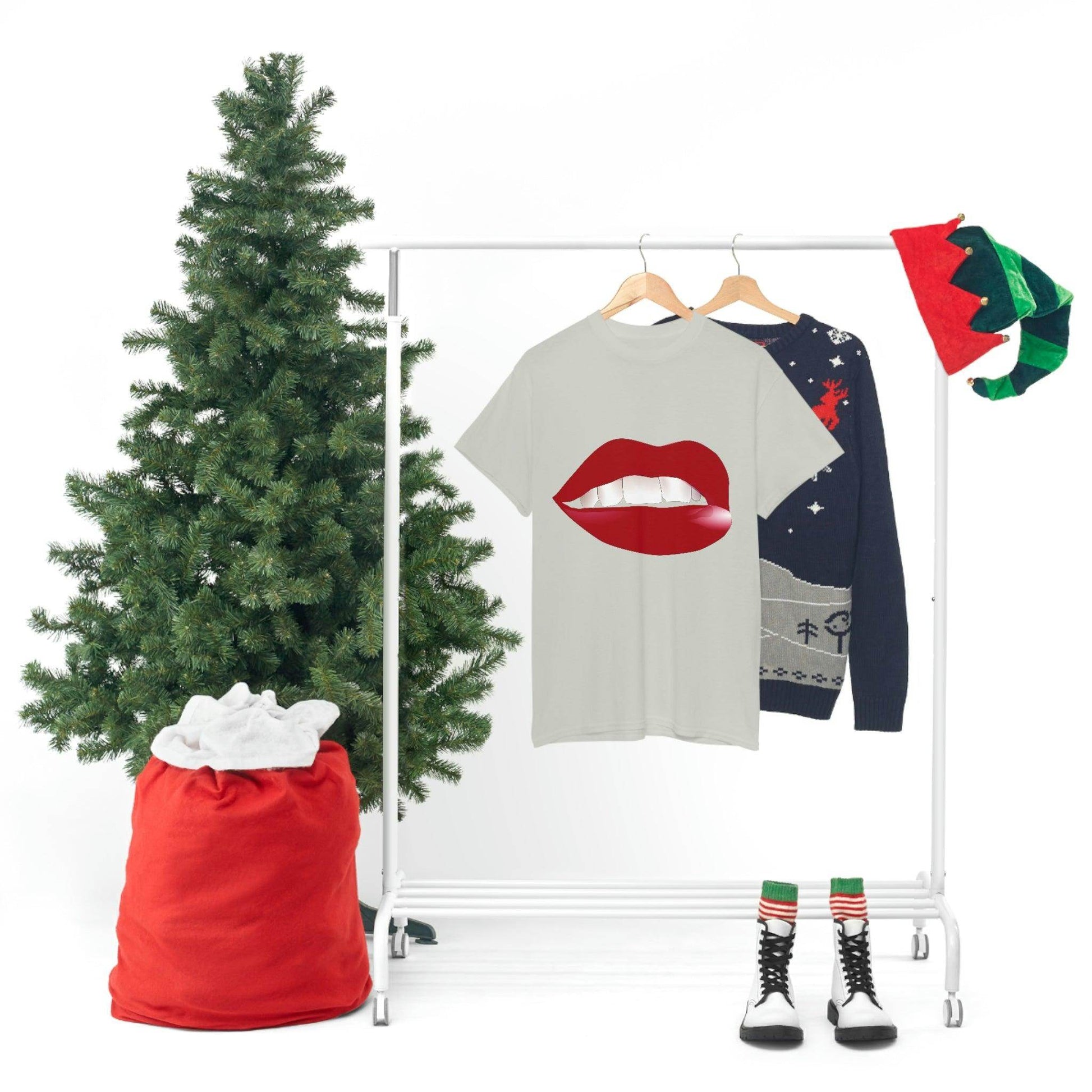 Lips Tee - Giftsmojo