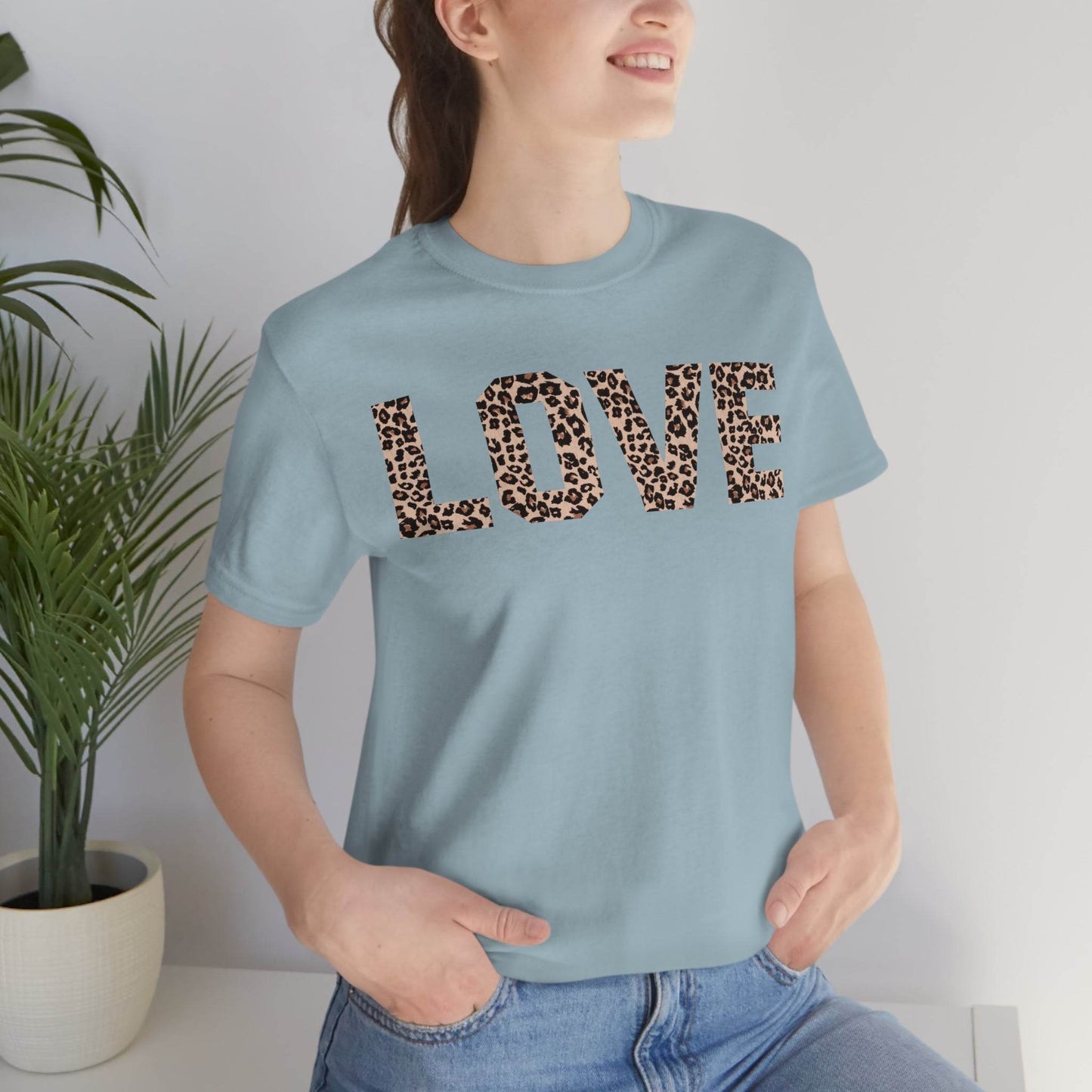 Leopard print love Tee - Giftsmojo
