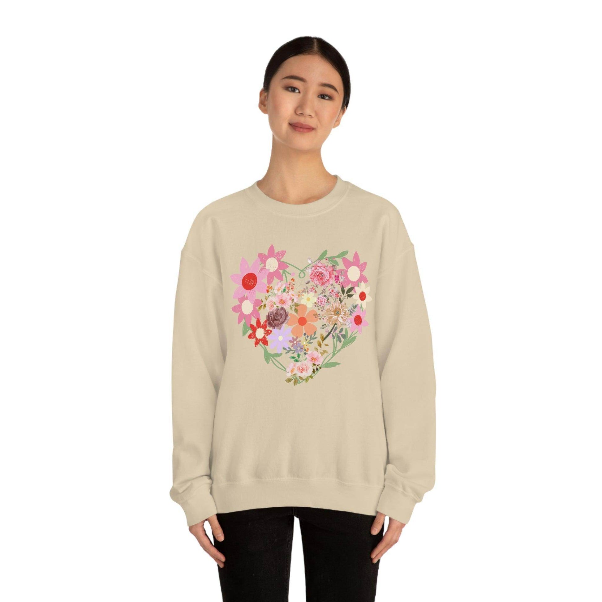 Flower Heart sweatshirt - Floral sweatshirt - Love Sweatshirt - Giftsmojo