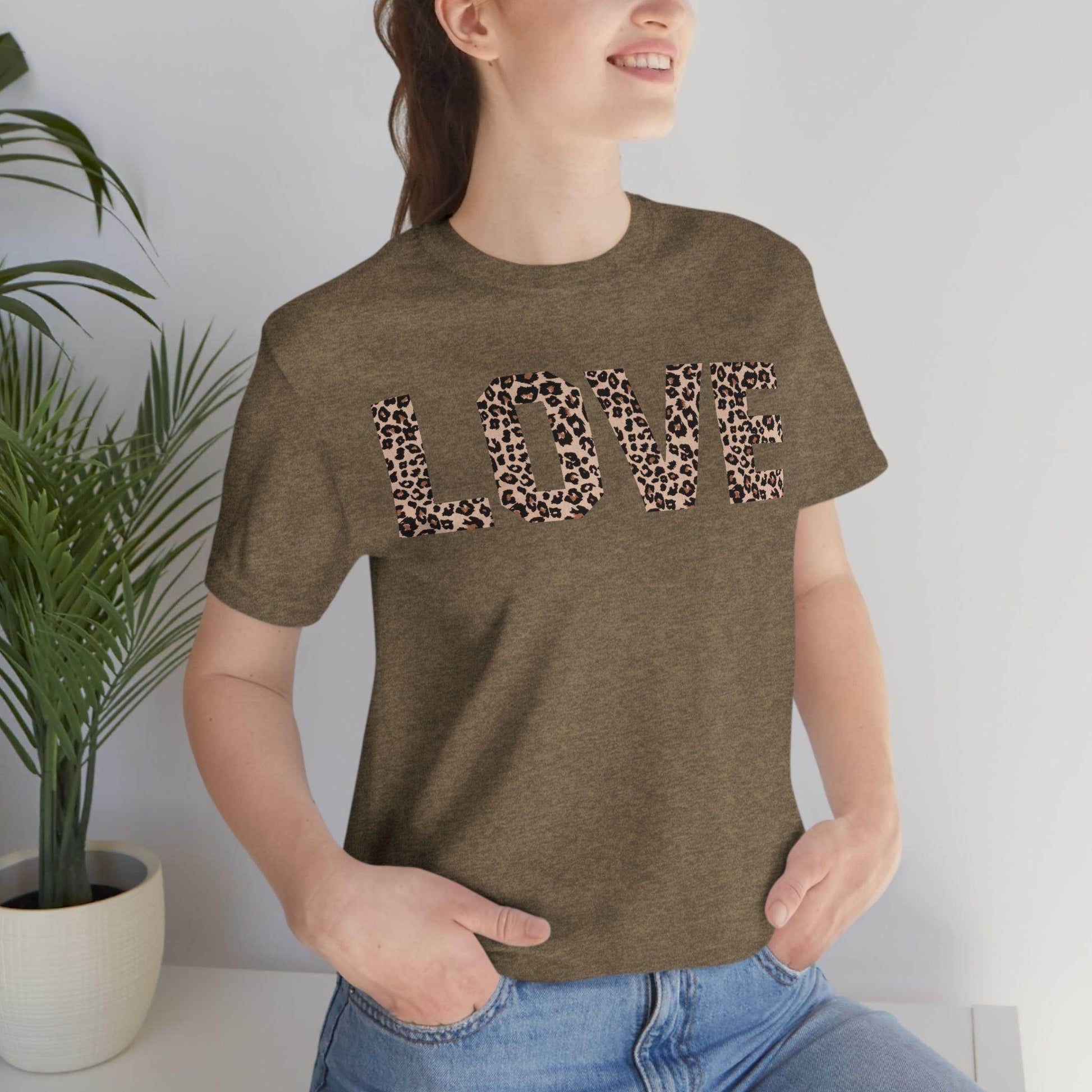 Leopard print love Tee - Giftsmojo