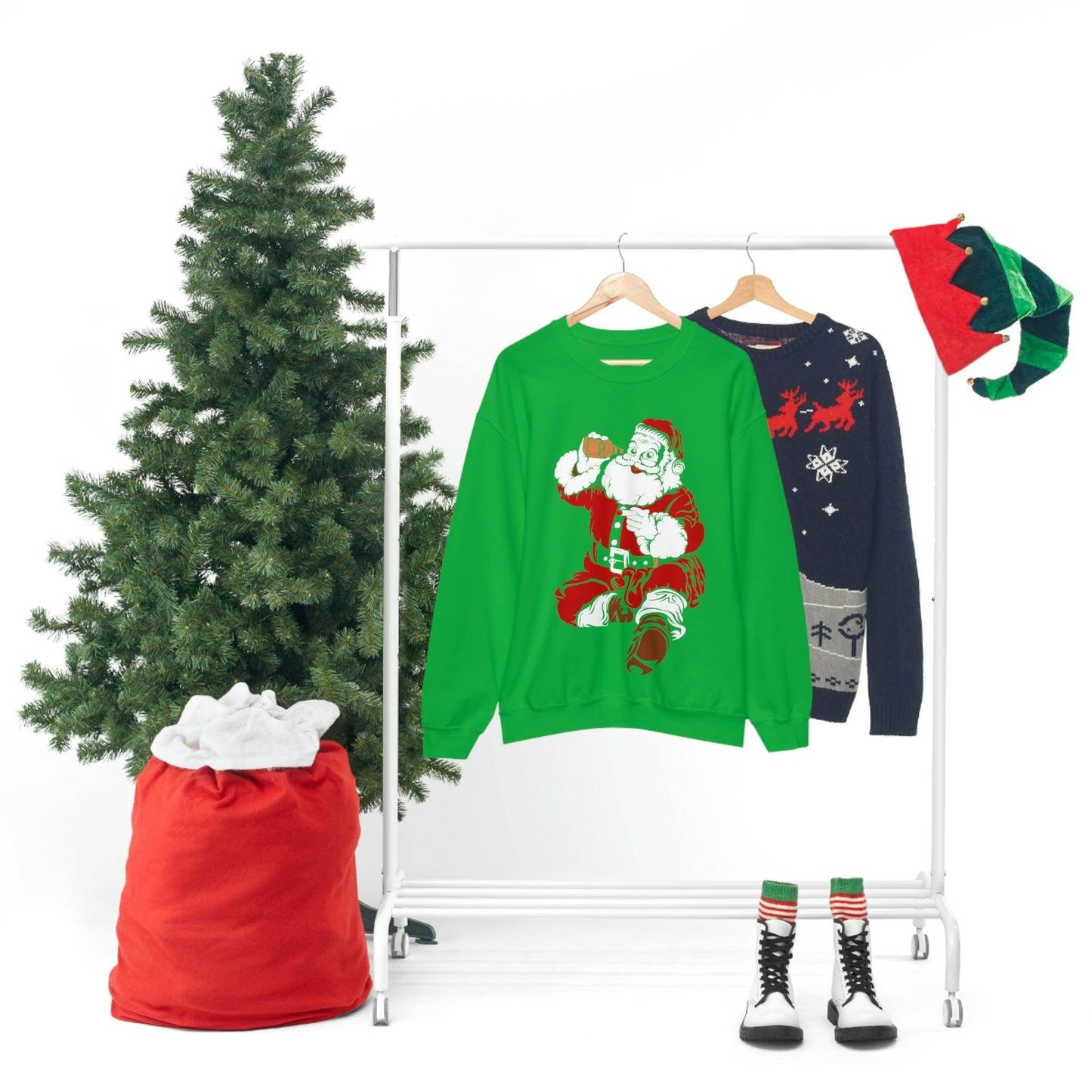 Santa drinking beer Unisex Heavy Blend Crewneck Sweatshirt - Giftsmojo