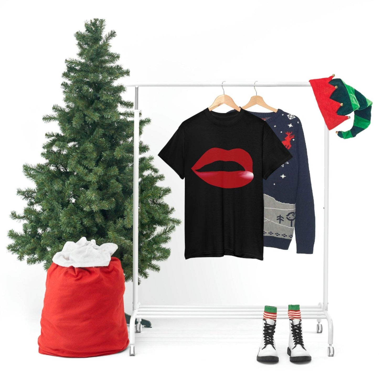 Kiss Lips Tee - Giftsmojo