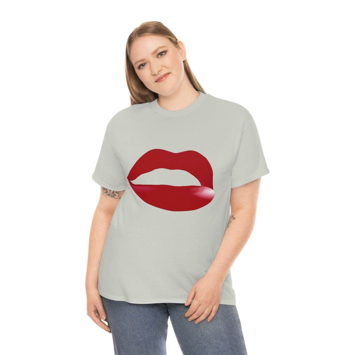 Kiss Lips Tee - Giftsmojo