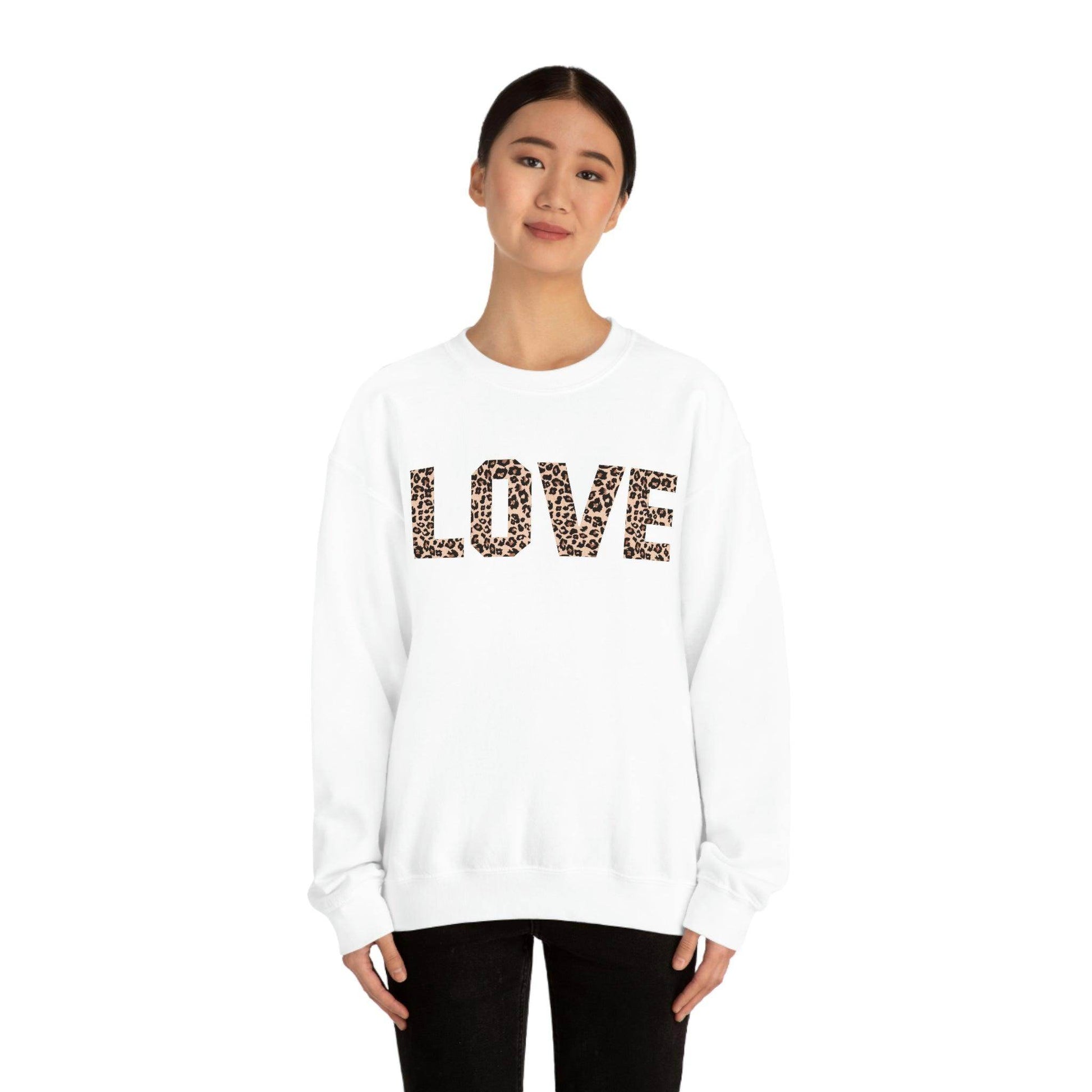 Leopard print love Sweatshirt - Giftsmojo