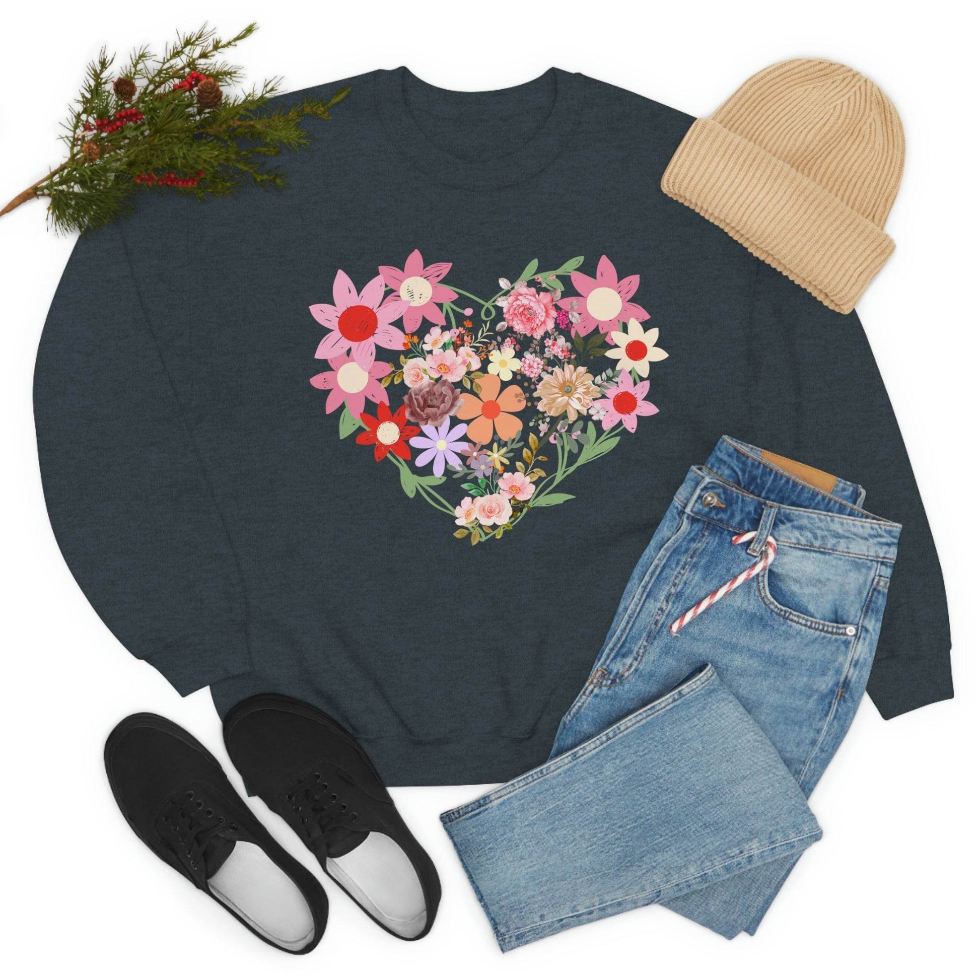 Flower Heart sweatshirt - Floral sweatshirt - Love Sweatshirt - Giftsmojo