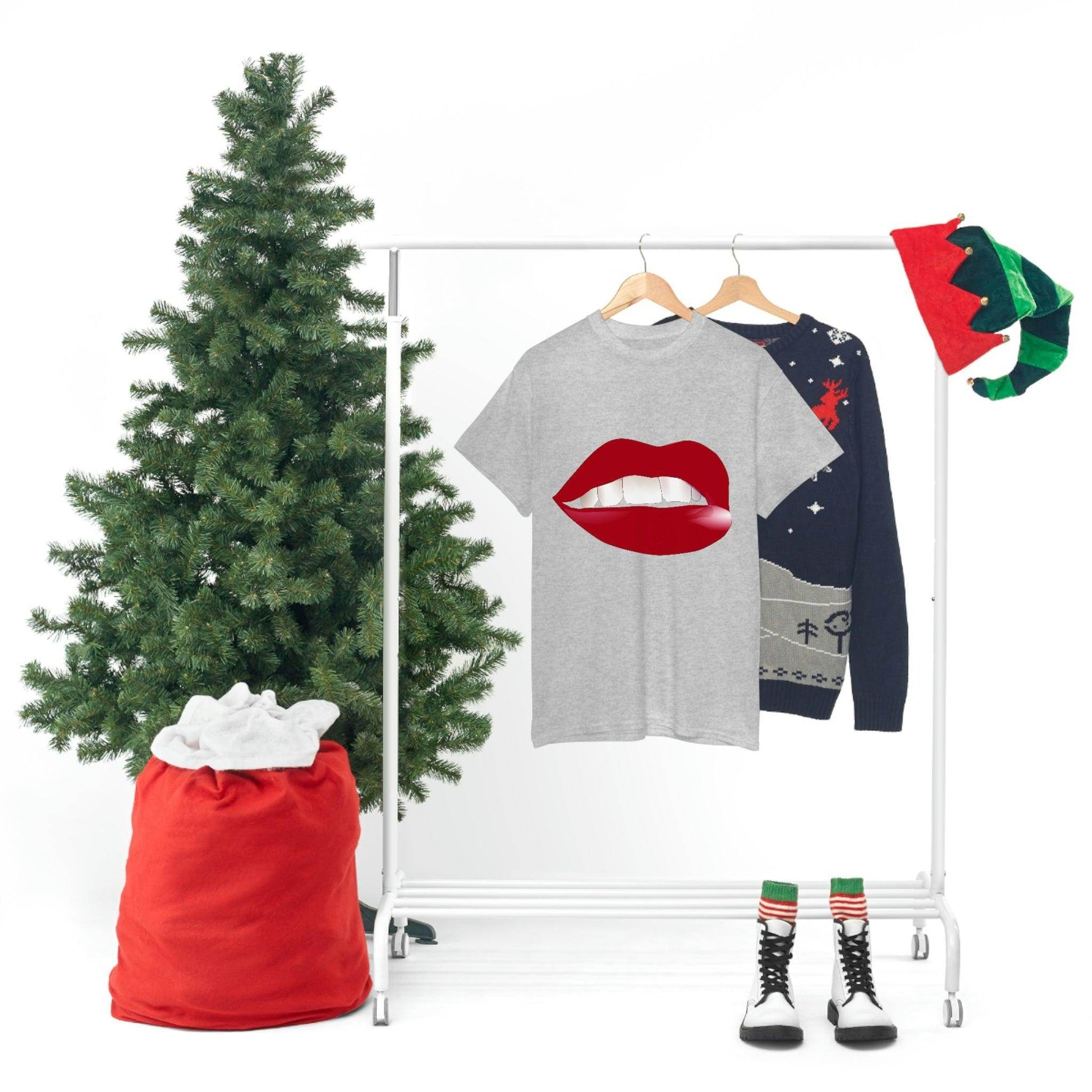 Lips Tee - Giftsmojo