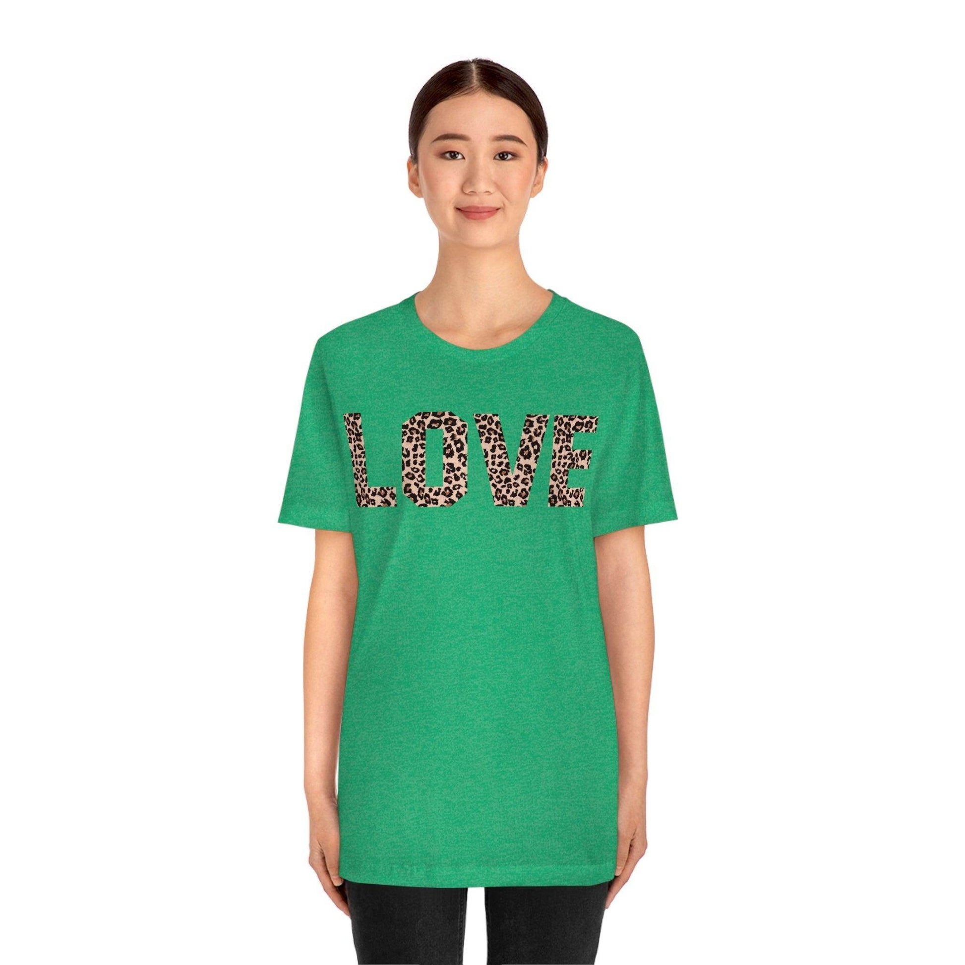 Leopard print love Tee - Giftsmojo