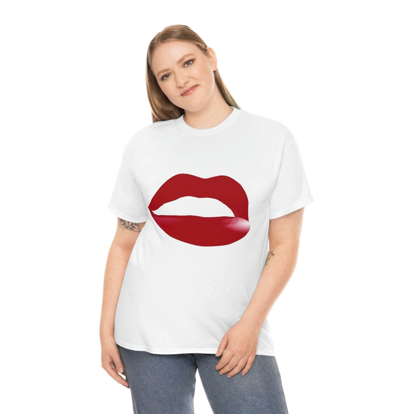 Kiss Lips Tee - Giftsmojo