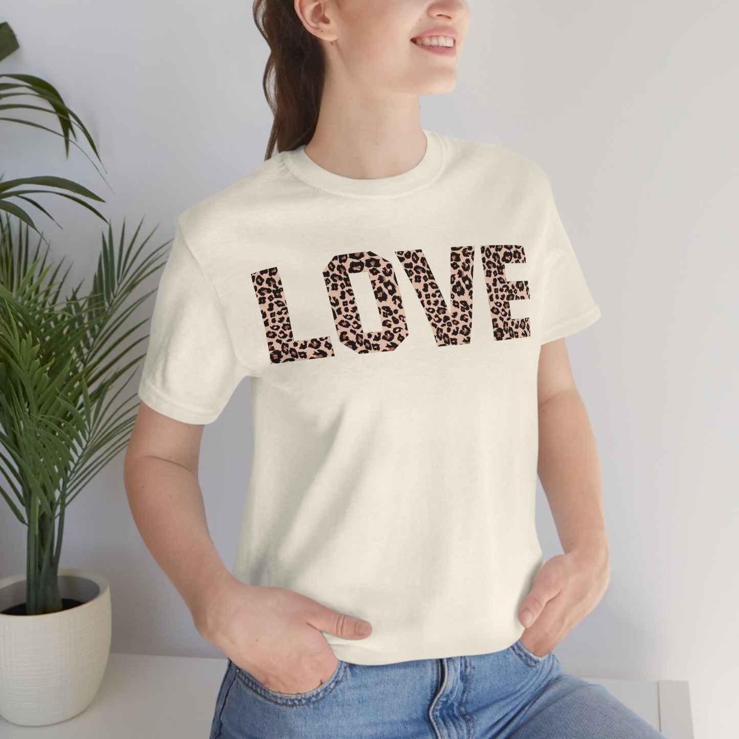 Leopard print love Tee - Giftsmojo