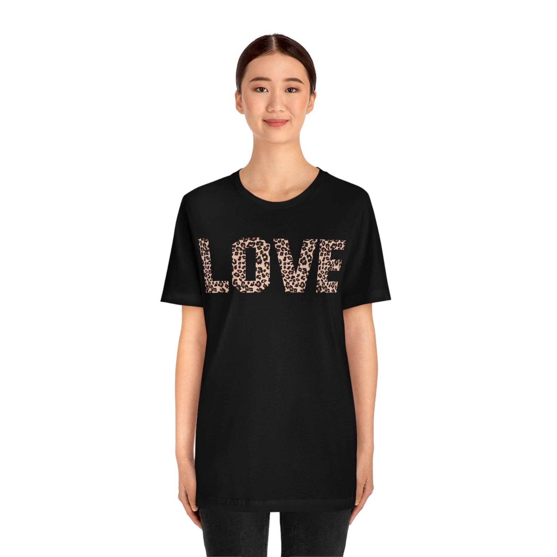 Leopard print love Tee - Giftsmojo