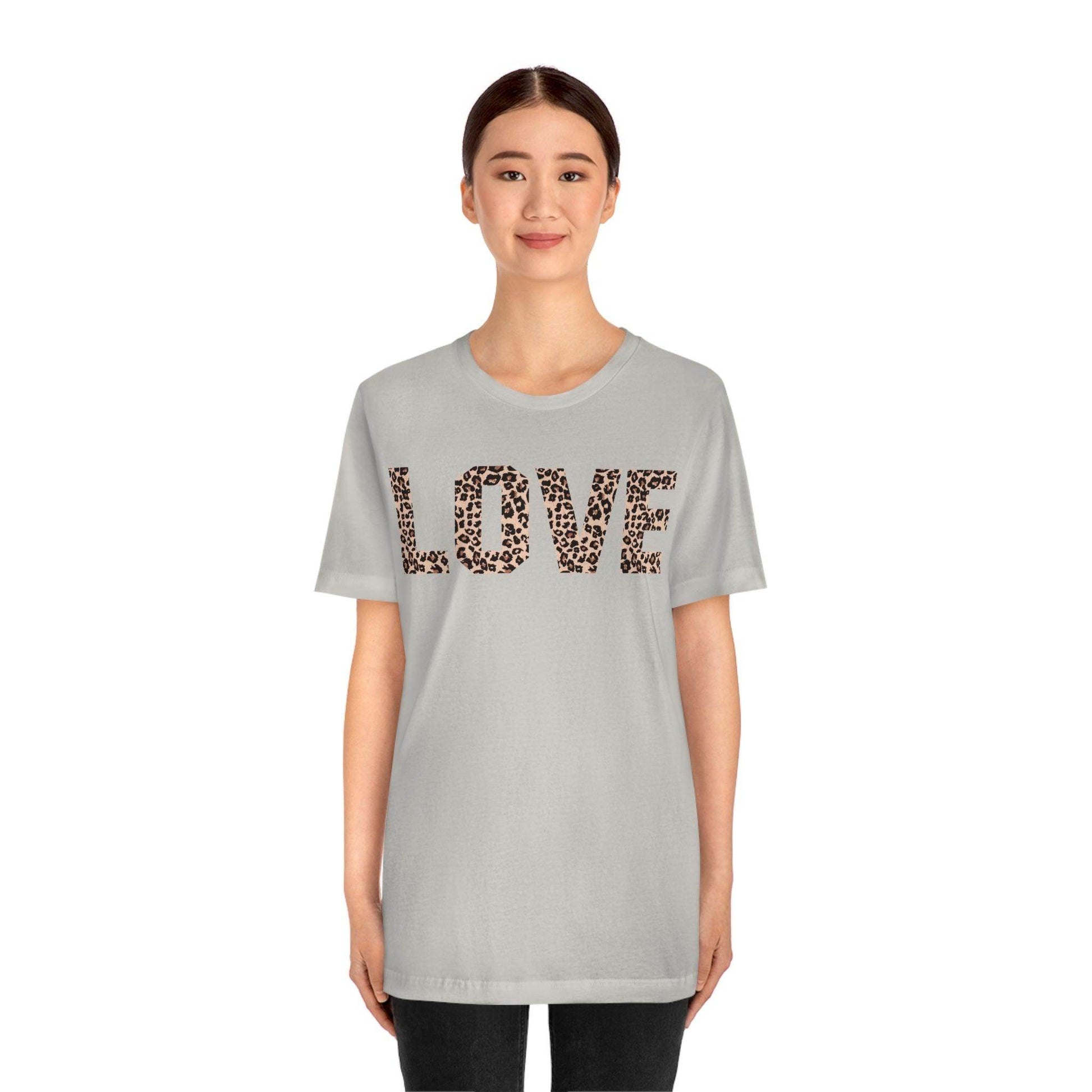 Leopard print love Tee - Giftsmojo