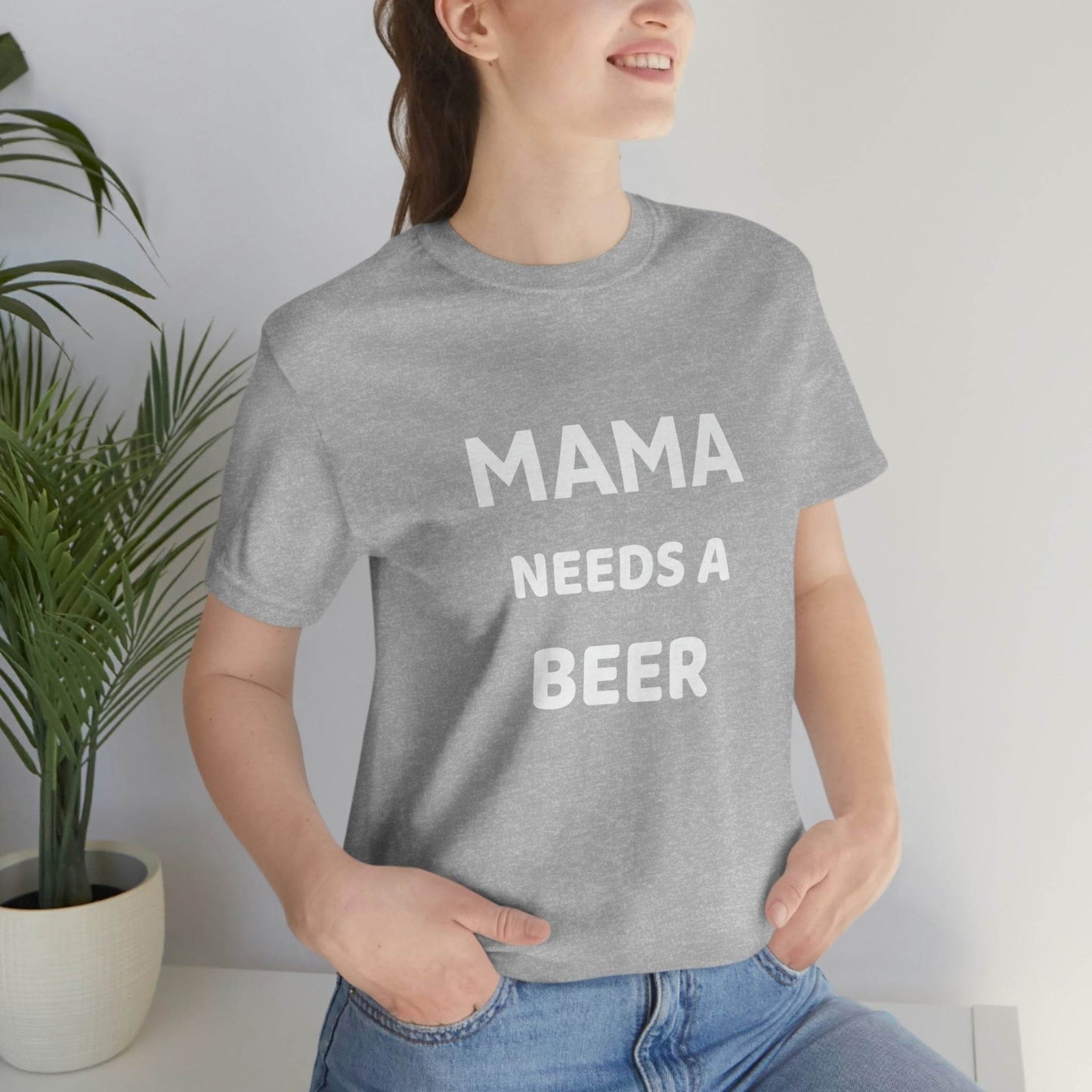 Mama needs a beer - gift for beer lover - Funny beer shirt - Funny shirt - Giftsmojo