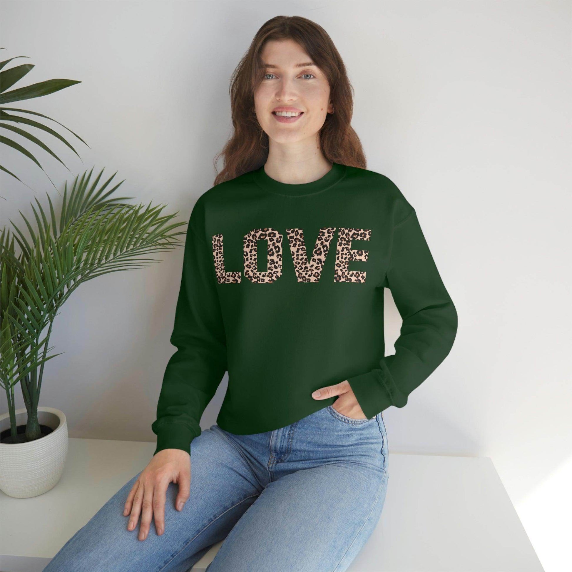 Leopard print love Sweatshirt - Giftsmojo