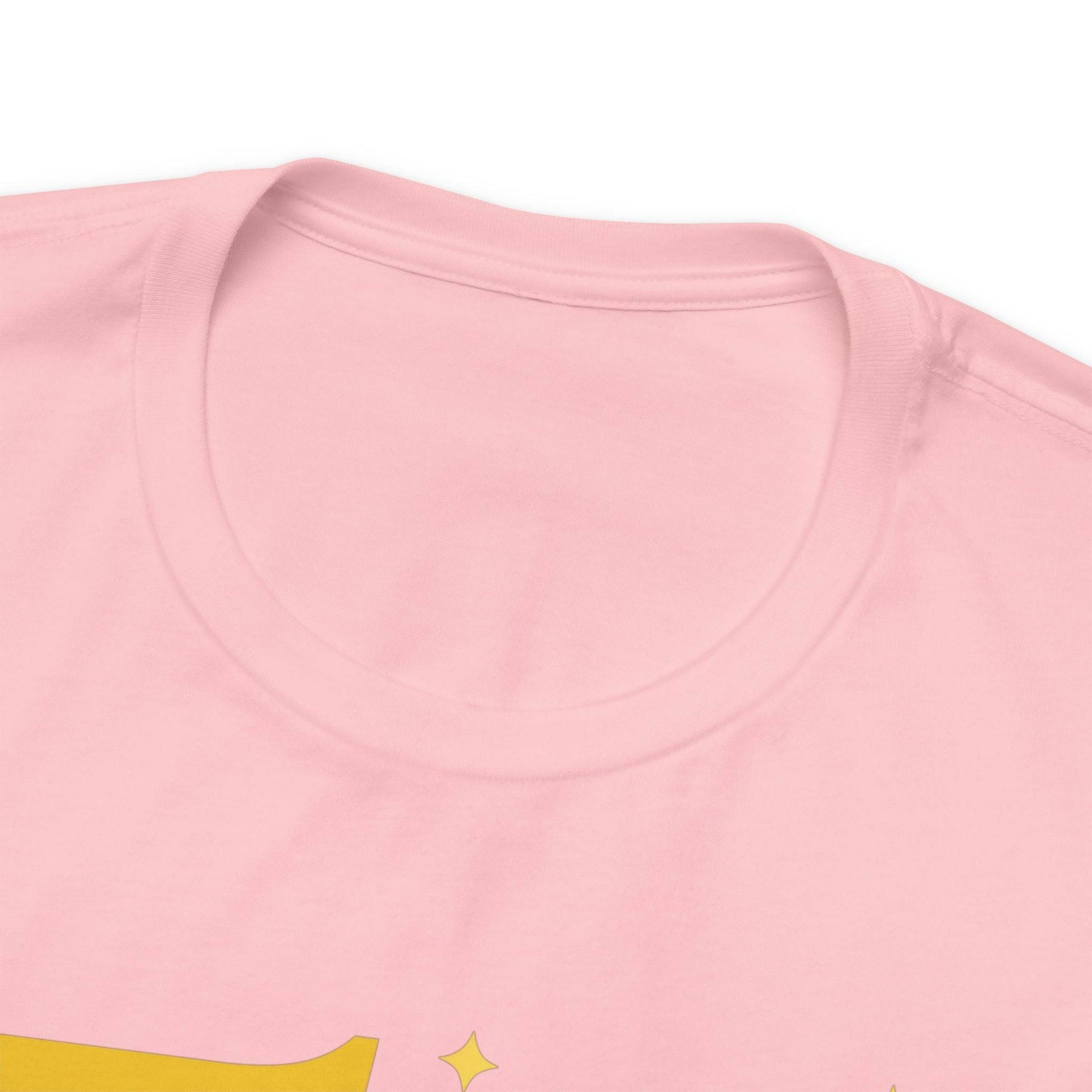 50 and Fabulous Queen shirt, Funny 50th birthday shirt - Giftsmojo